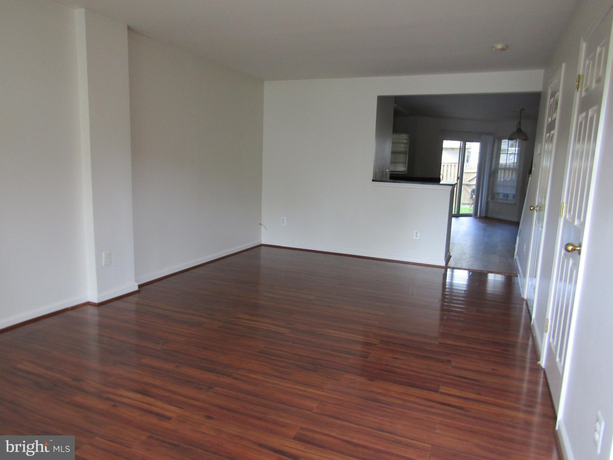 SOUTH RIDING - Residential Lease