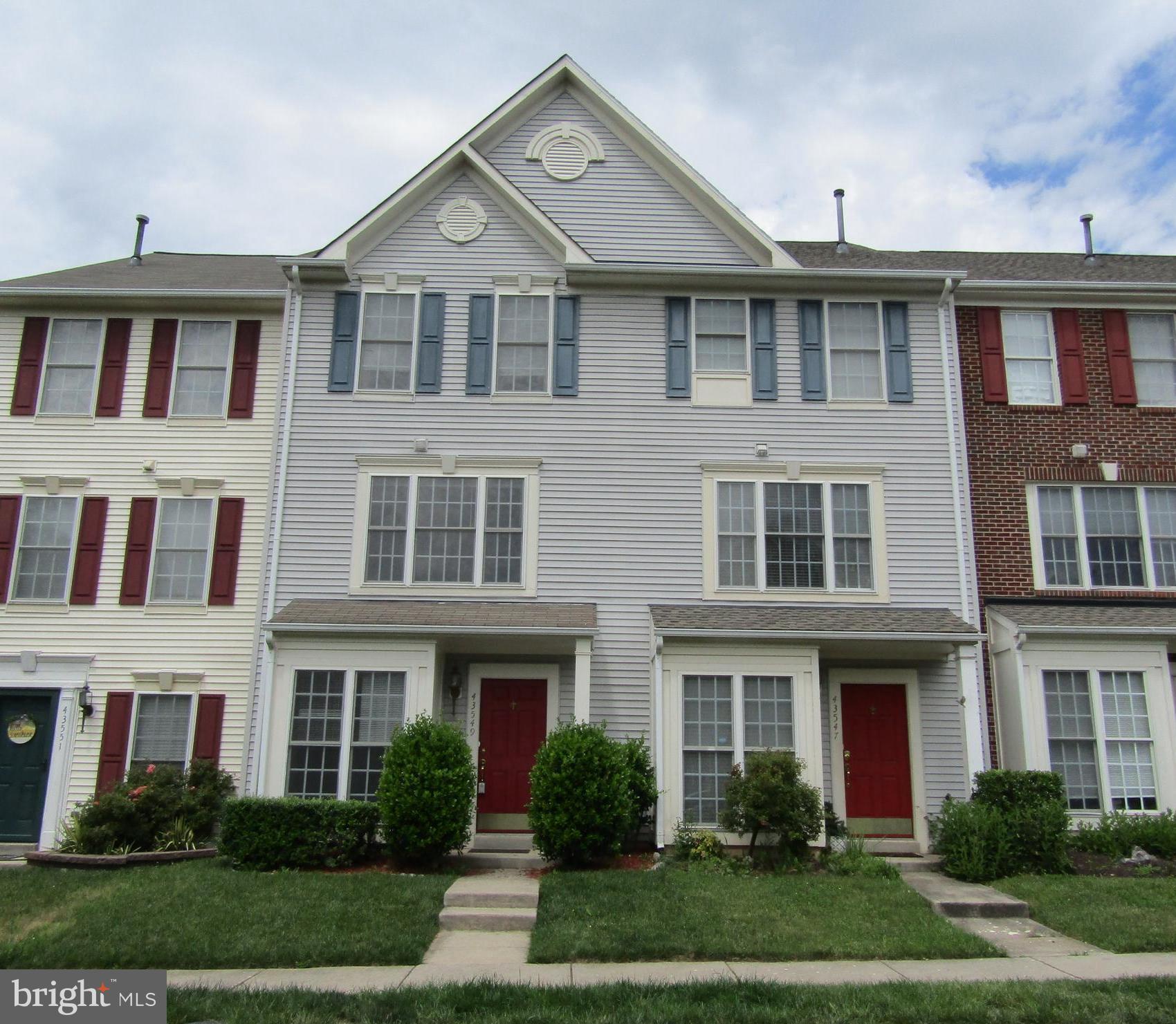 SOUTH RIDING - Residential Lease