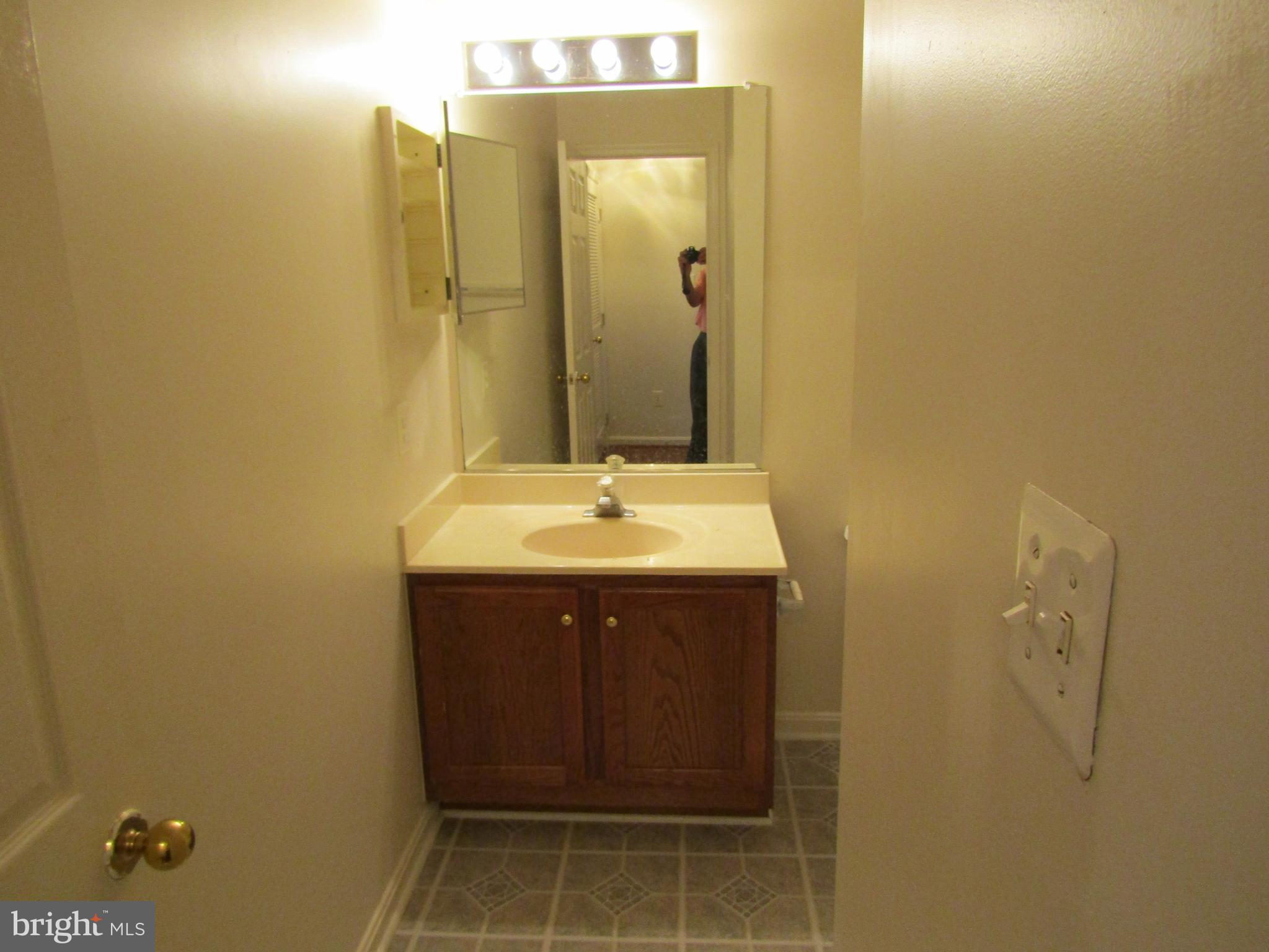 SOUTH RIDING - Residential Lease