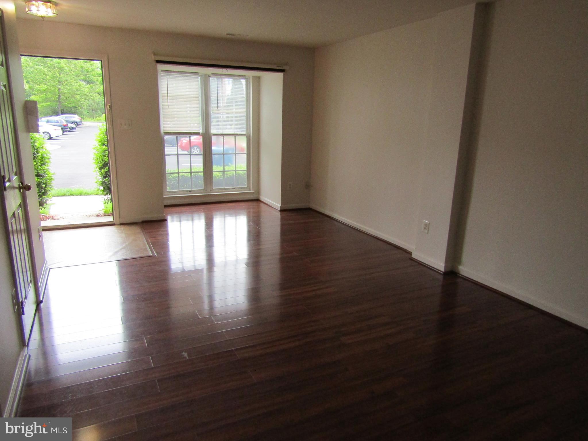 SOUTH RIDING - Residential Lease