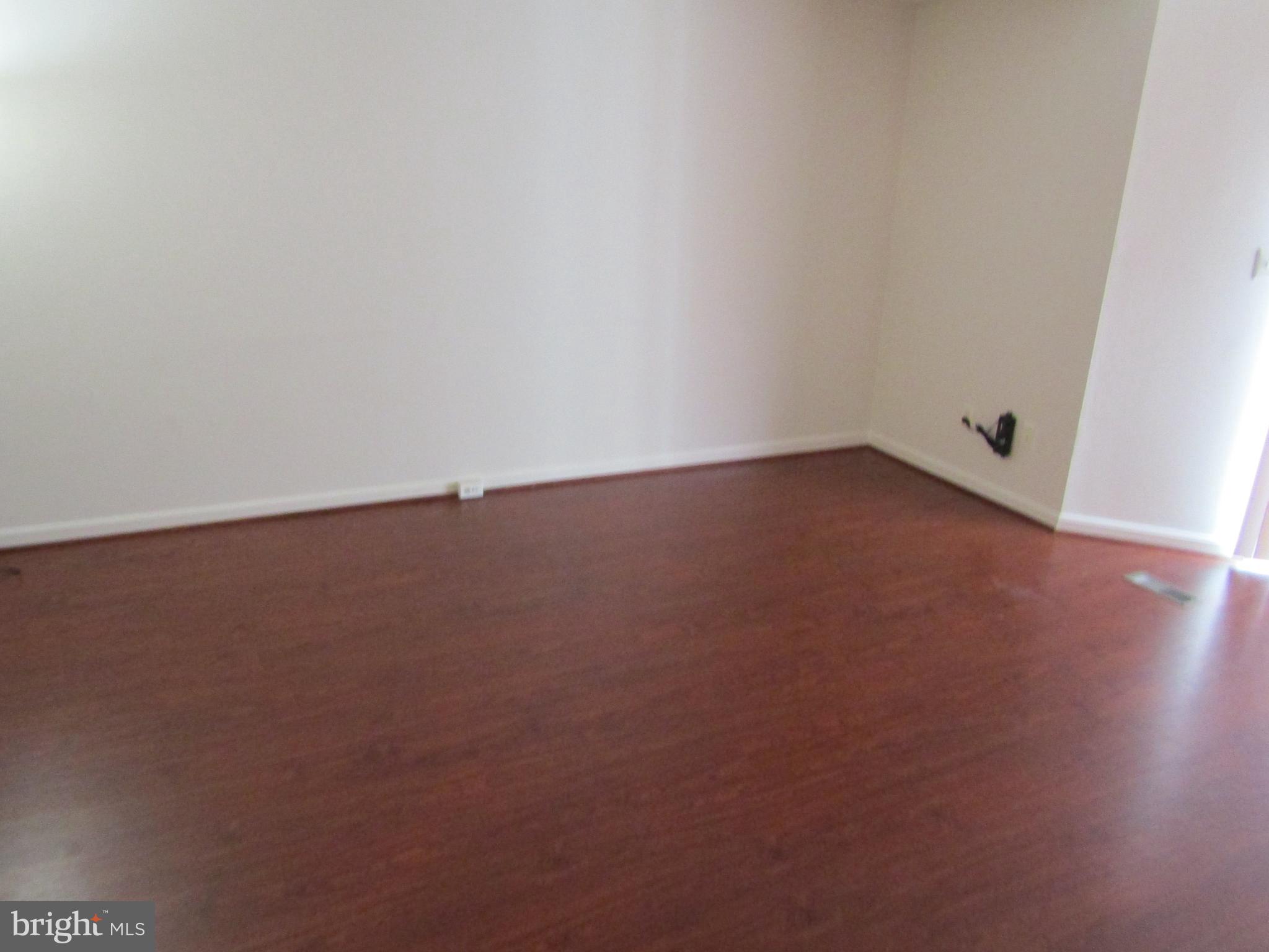 SOUTH RIDING - Residential Lease