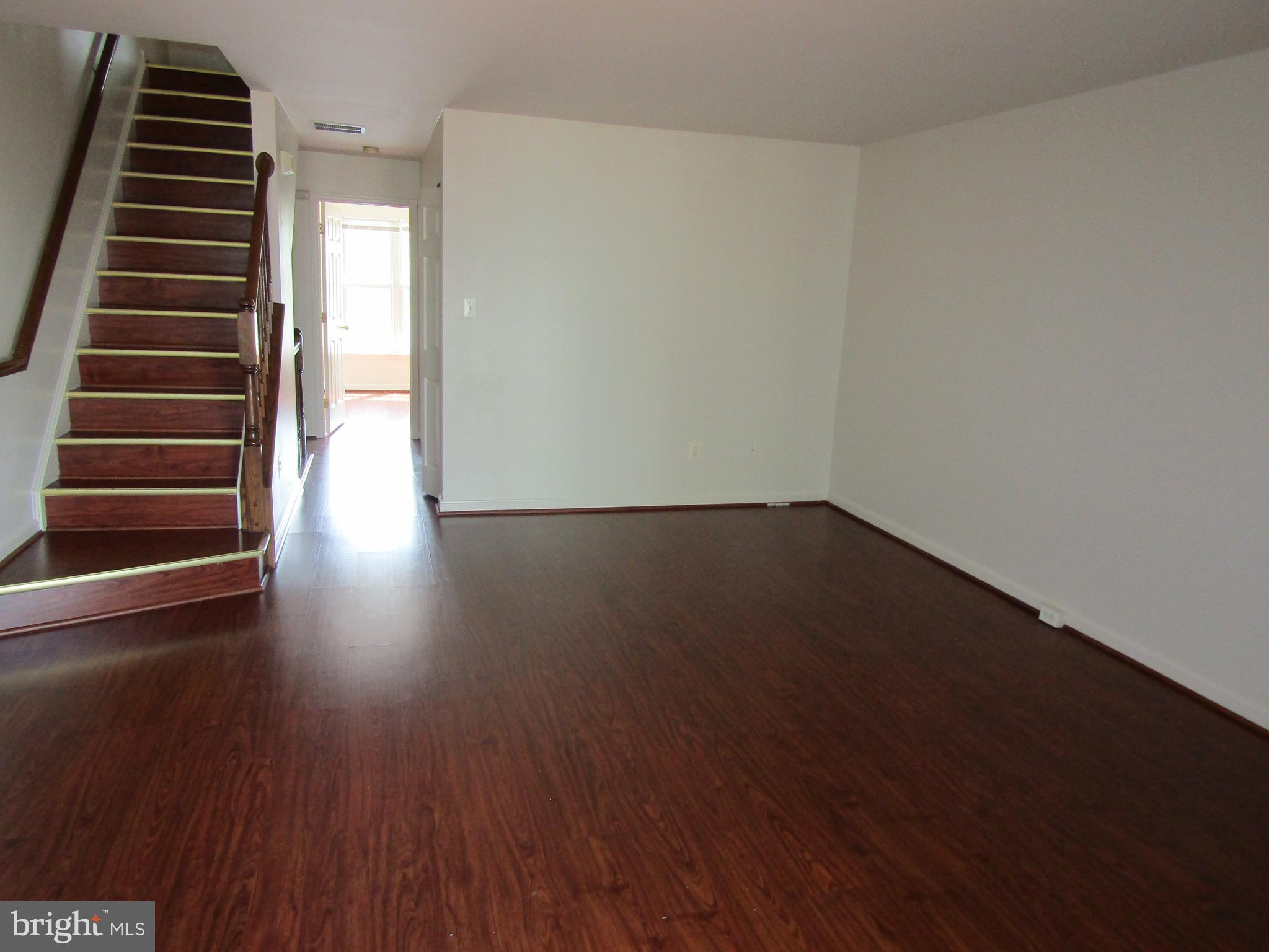 SOUTH RIDING - Residential Lease