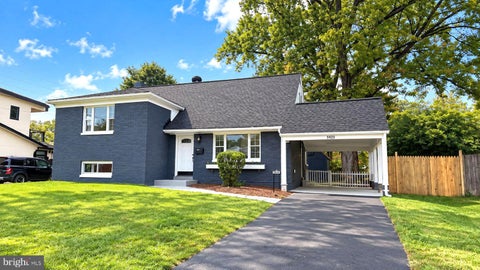 Photo of 5920 Camberly Avenue, SPRINGFIELD, VA 22150 (MLS # VAFX2346502)