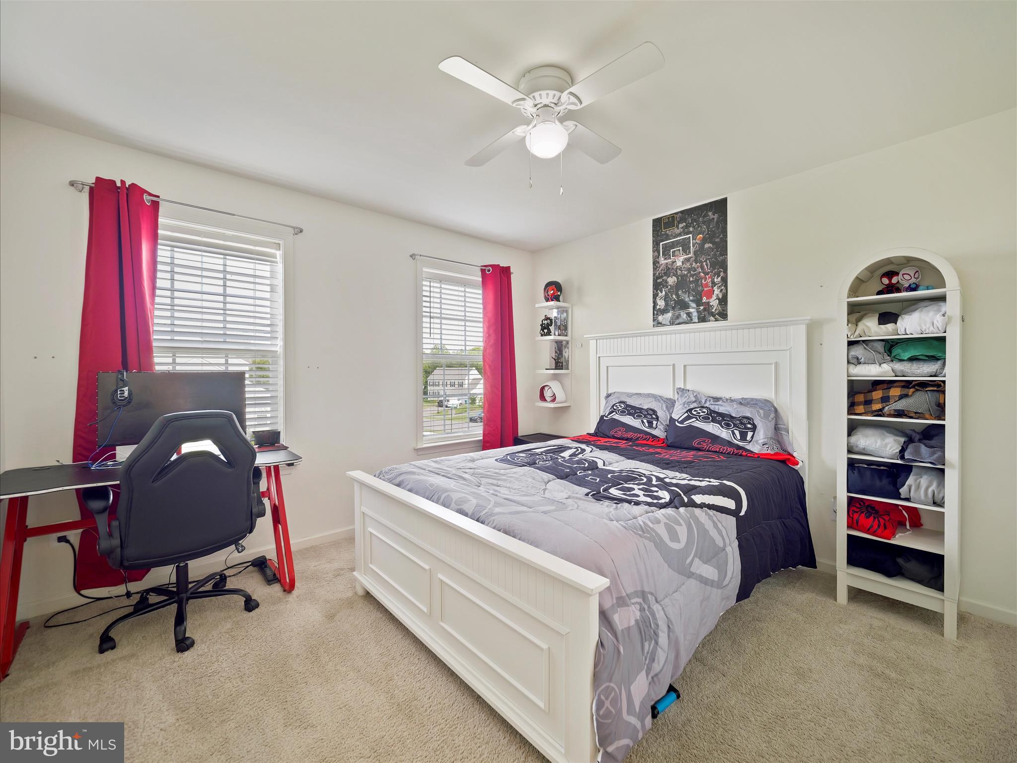WEST FIELDS - Residential