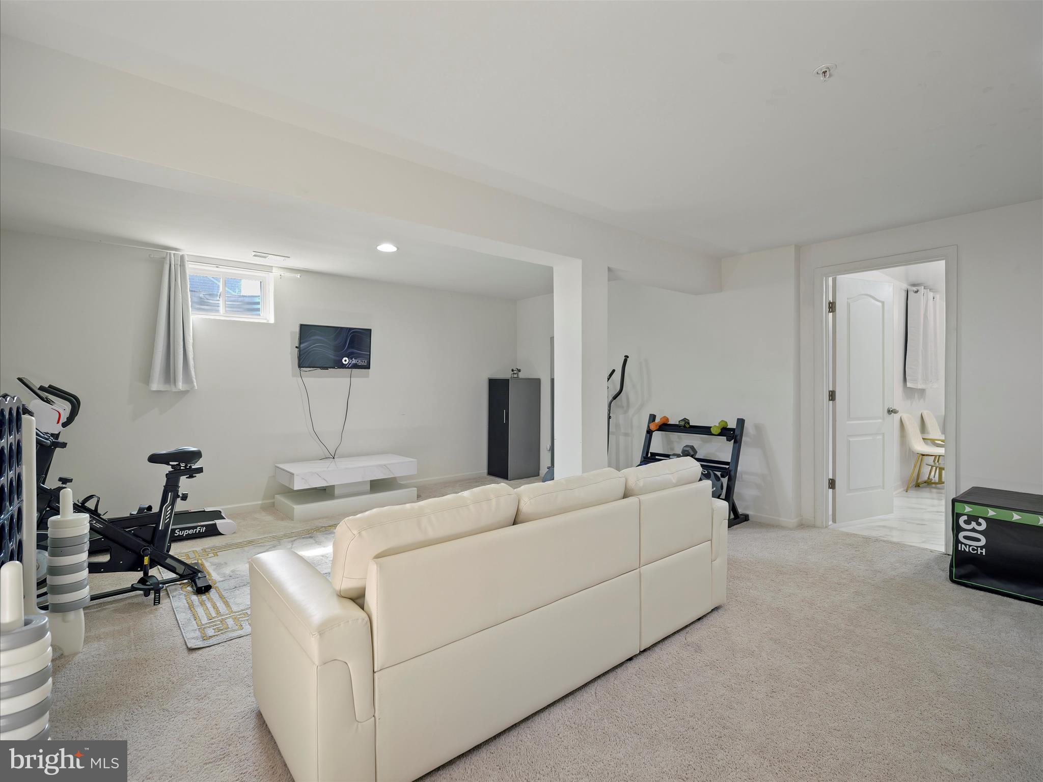WEST FIELDS - Residential