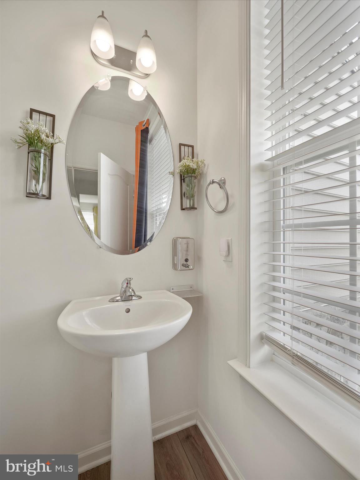 WEST FIELDS - Residential