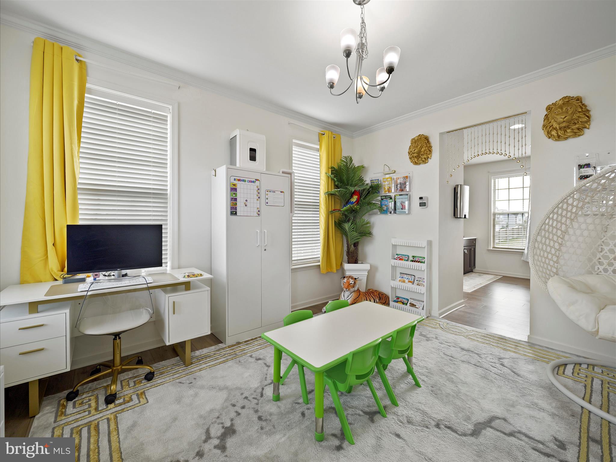 WEST FIELDS - Residential