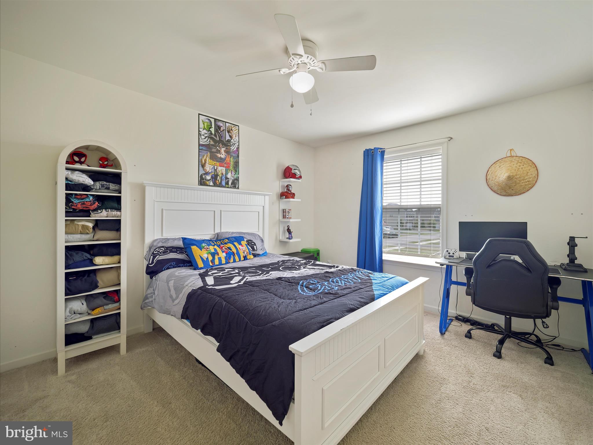 WEST FIELDS - Residential