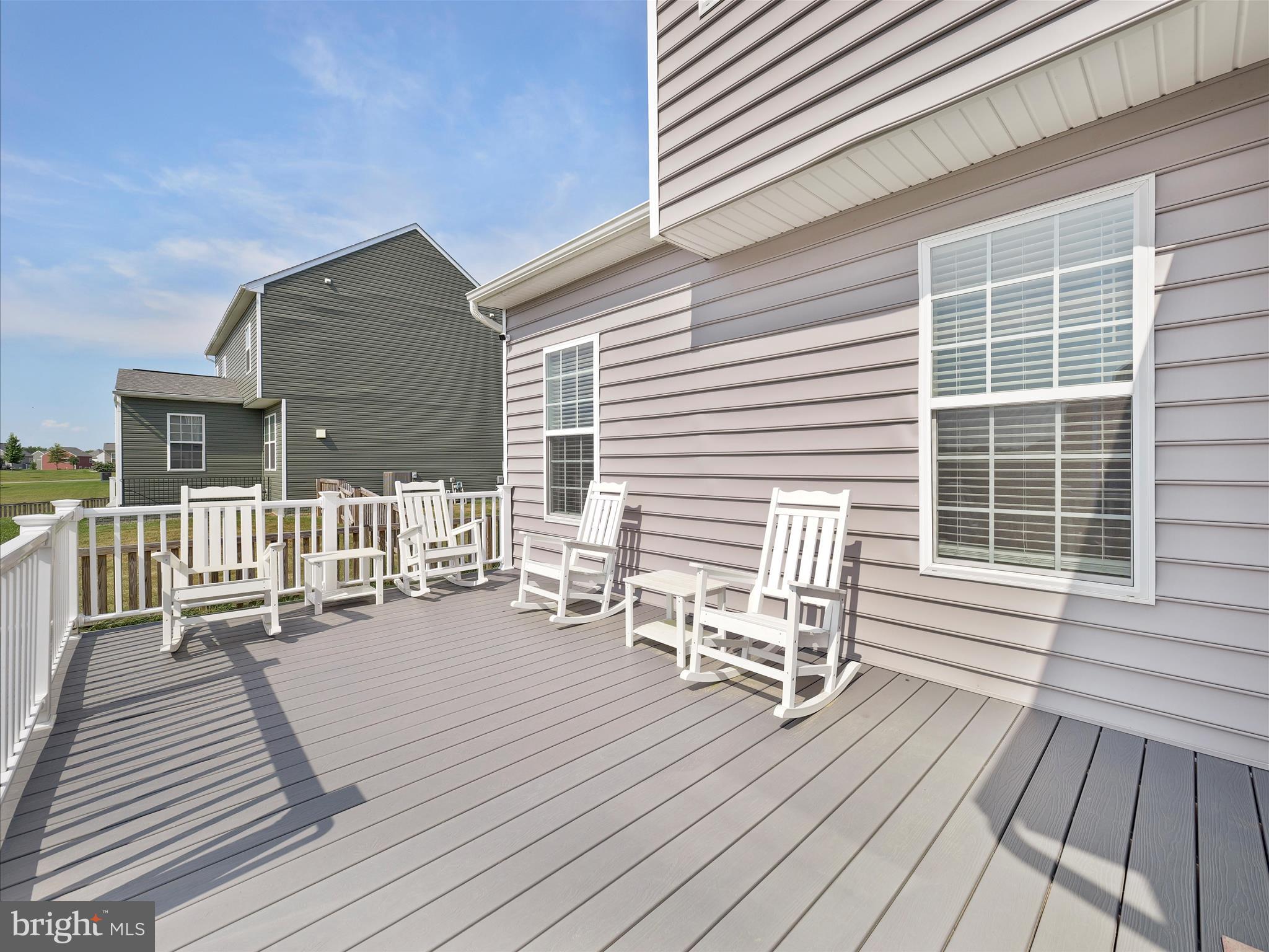 WEST FIELDS - Residential