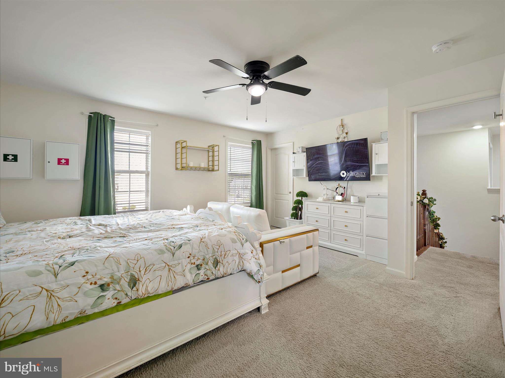 WEST FIELDS - Residential