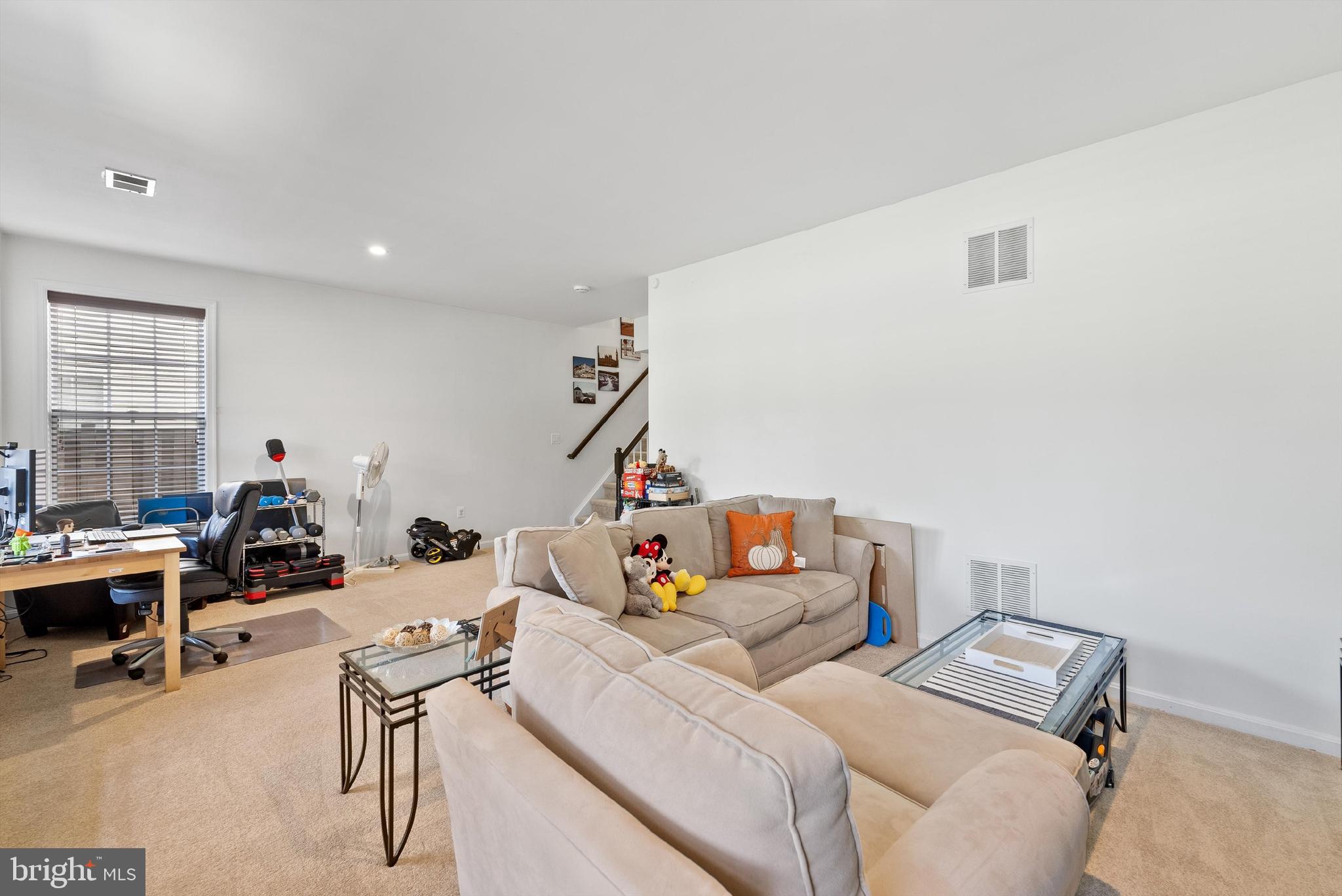 43122 SHADOW TERRACE