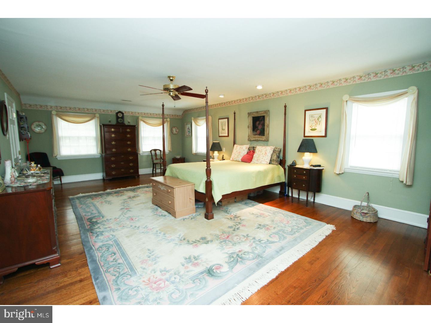 GLADWYNE - Residential