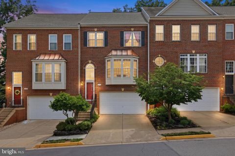 Townhouse For Sale - 6486 Sutcliffe Drive<br/> ALEXANDRIA, VA 22315