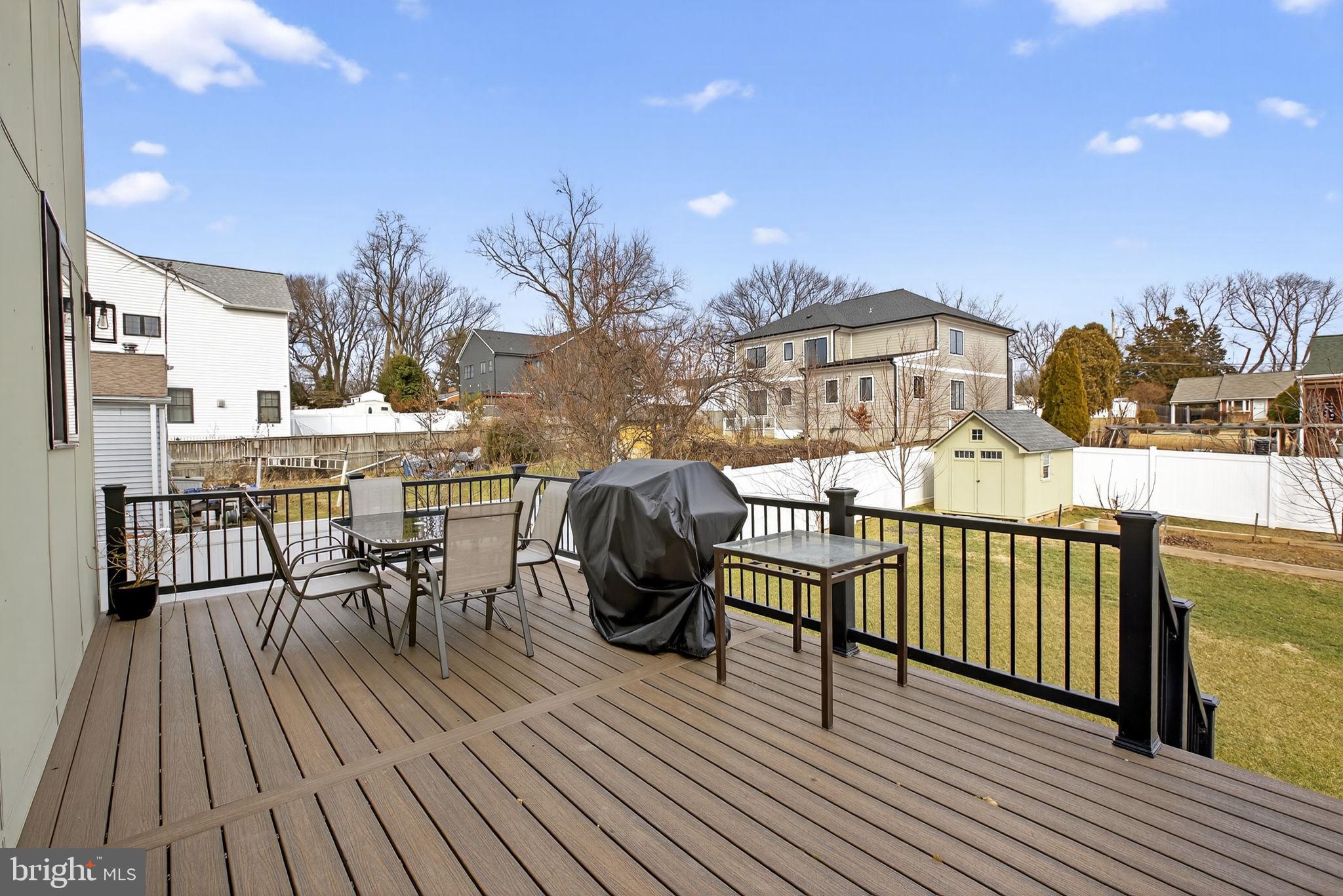 PIMMIT HILLS - Residential