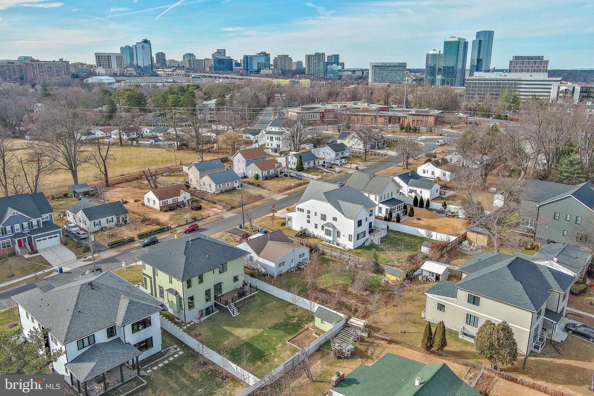 PIMMIT HILLS - Residential