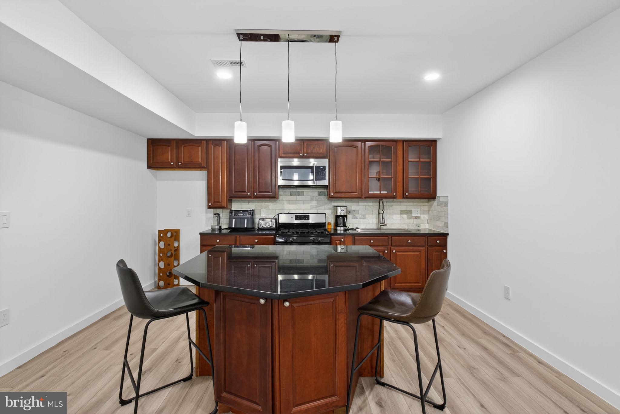 PIMMIT HILLS - Residential