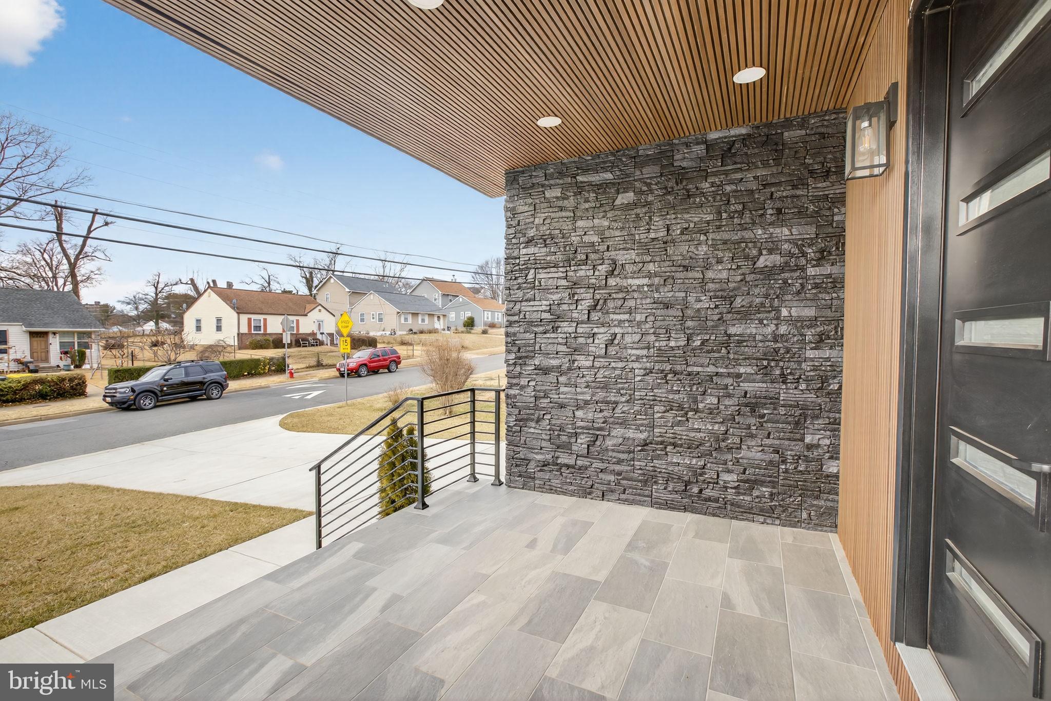 PIMMIT HILLS - Residential