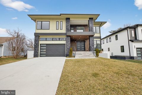 1815 PEABODY DRIVE FALLS CHURCH VA 22043