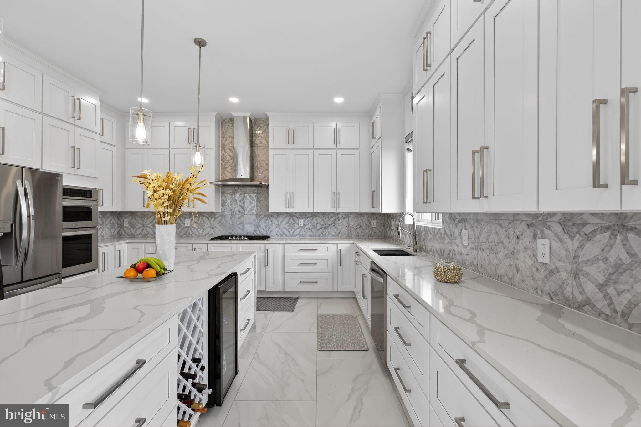 PIMMIT HILLS - Residential