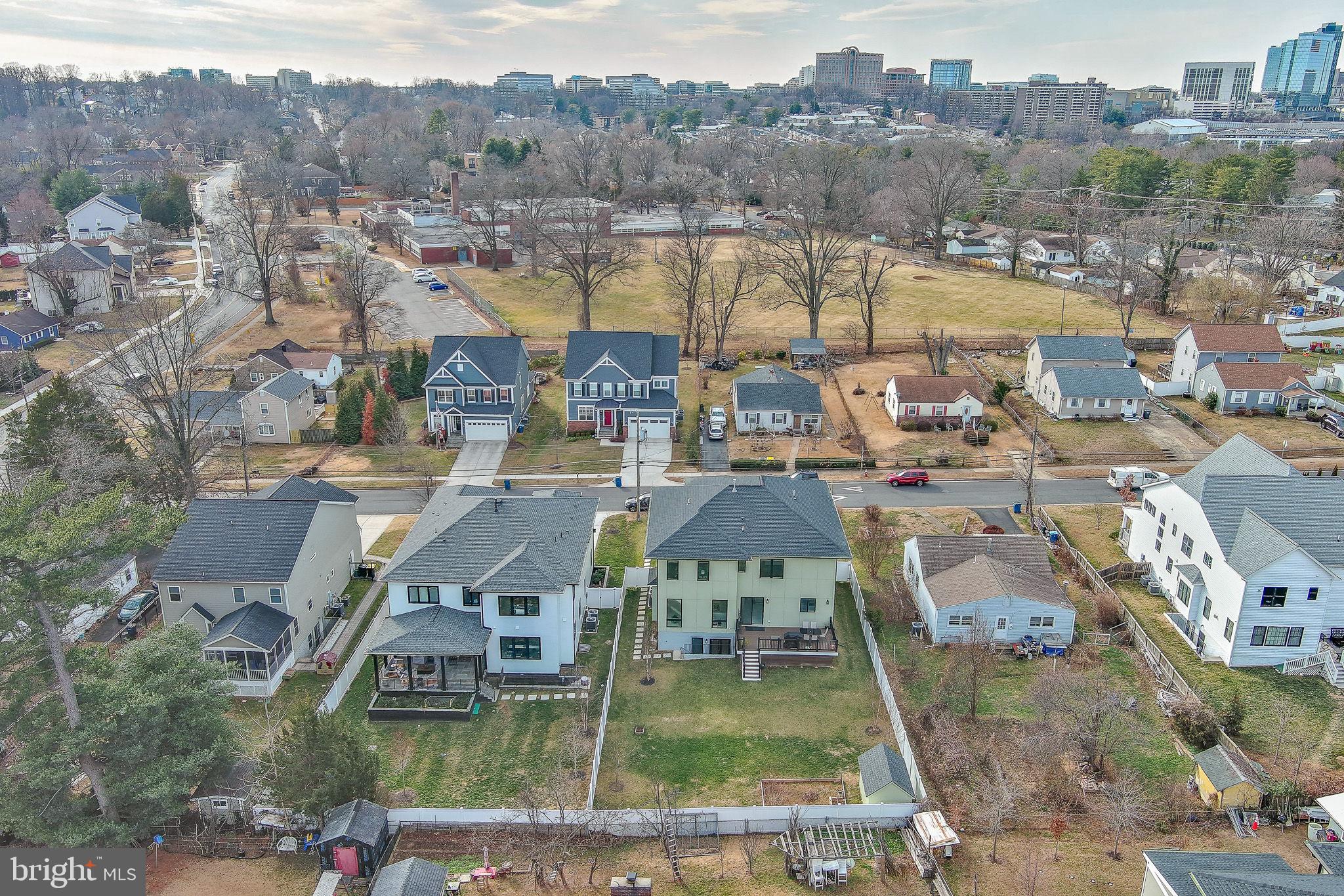 PIMMIT HILLS - Residential