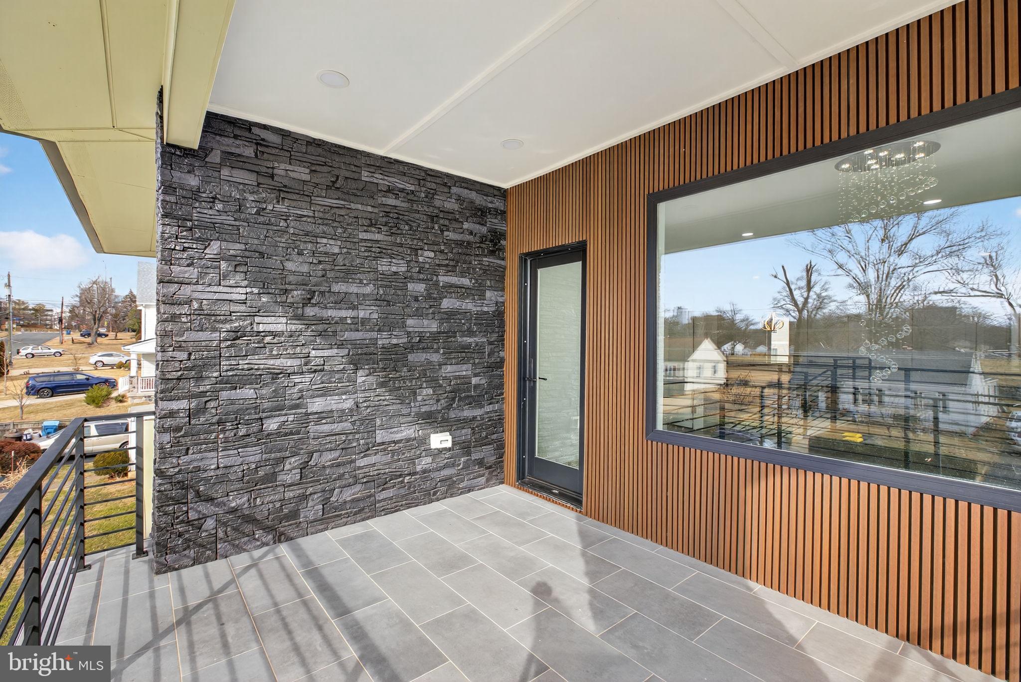 PIMMIT HILLS - Residential