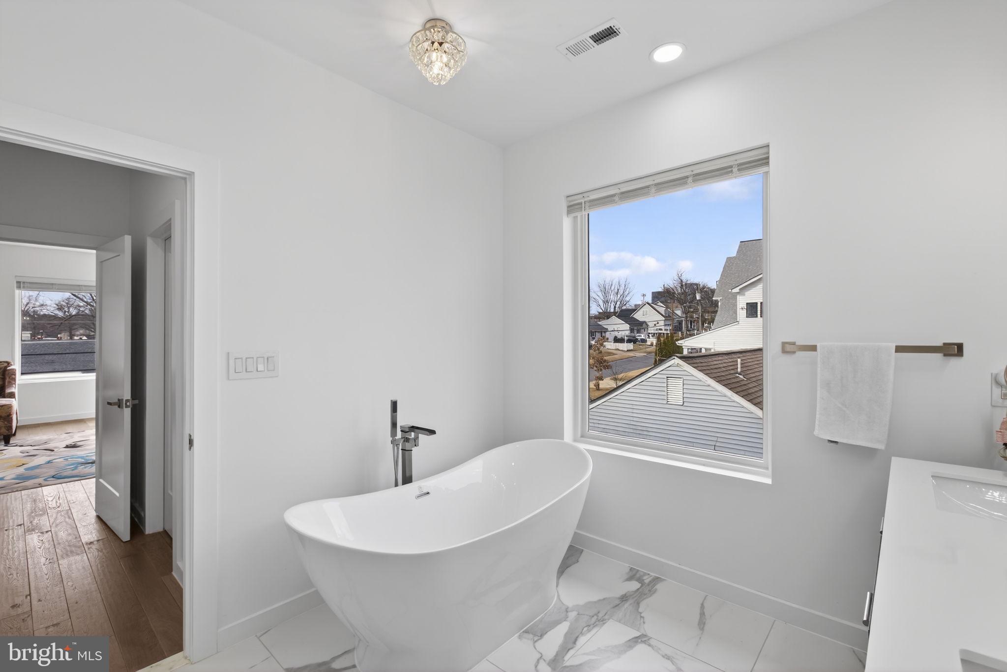 PIMMIT HILLS - Residential