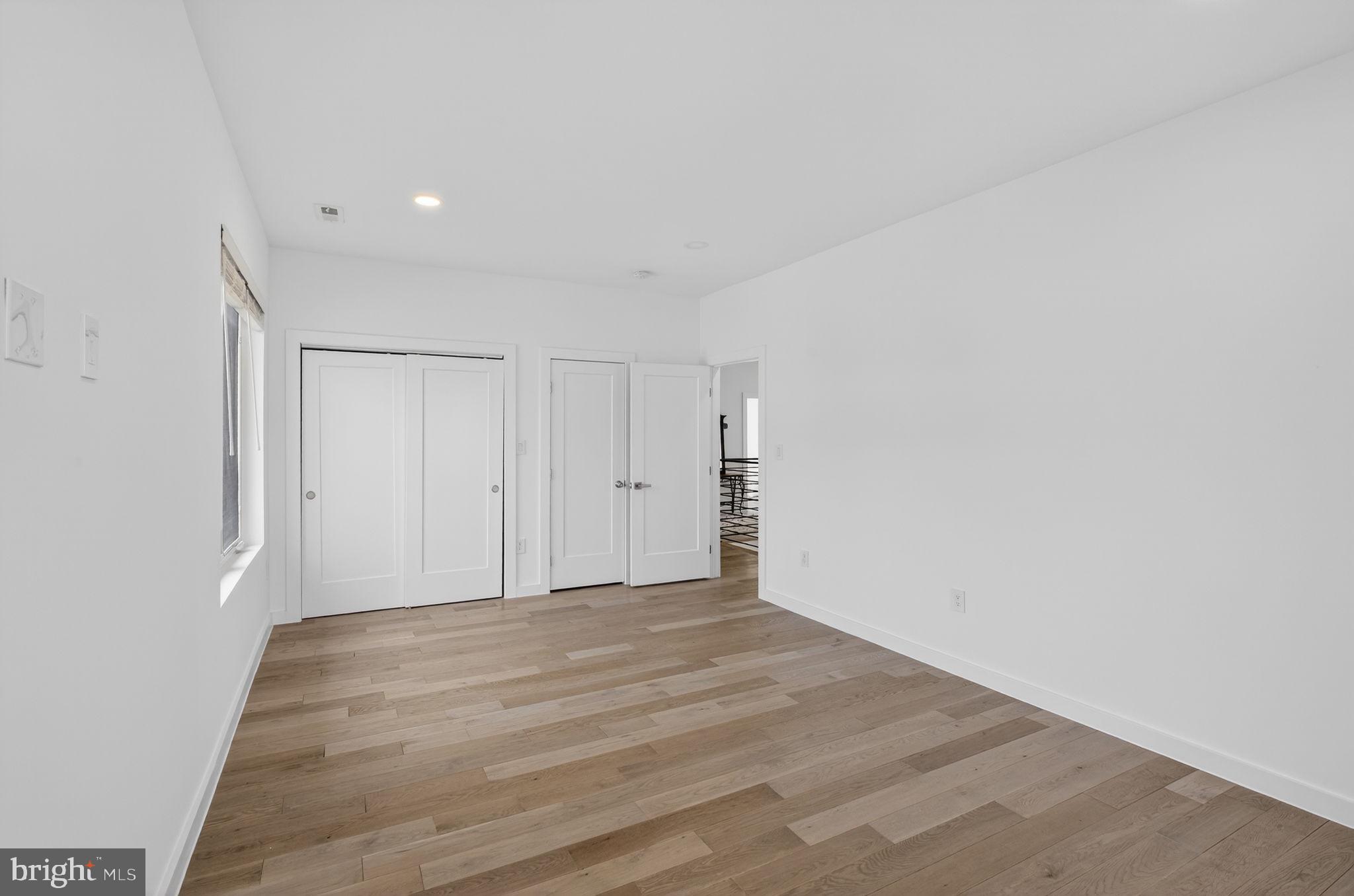 PIMMIT HILLS - Residential