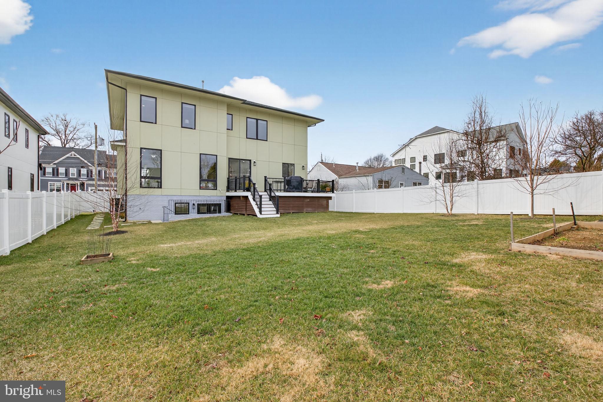 PIMMIT HILLS - Residential