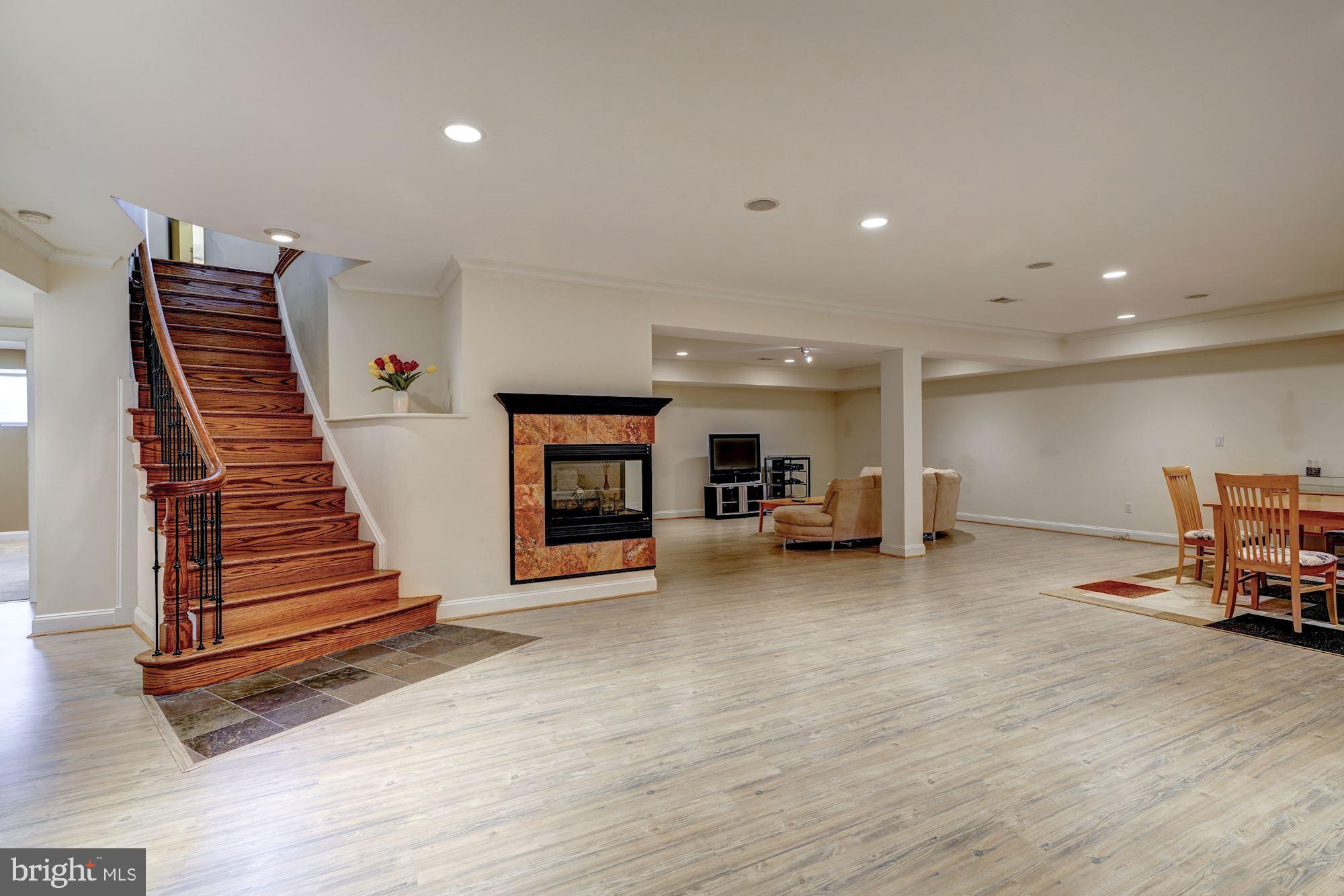 NORTH CHEVY CHASE - Residential