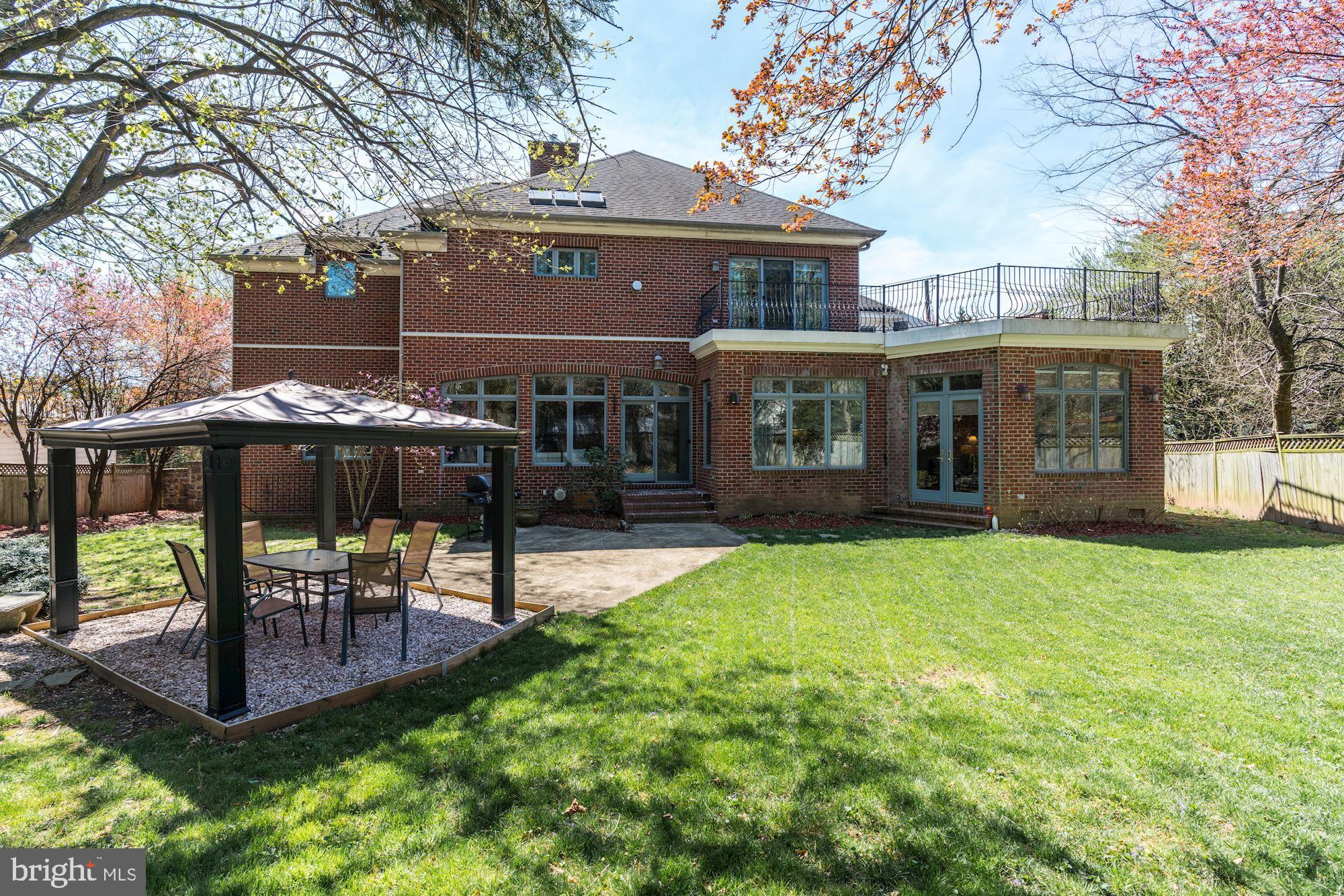NORTH CHEVY CHASE - Residential