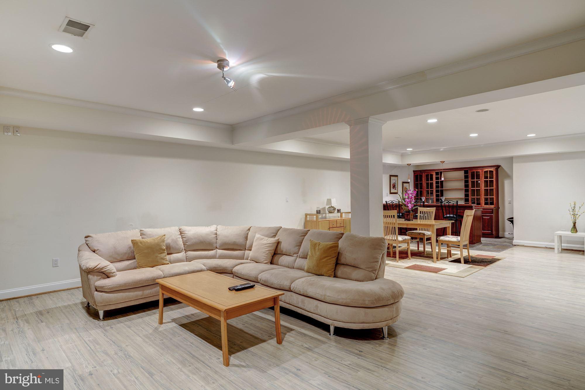 NORTH CHEVY CHASE - Residential