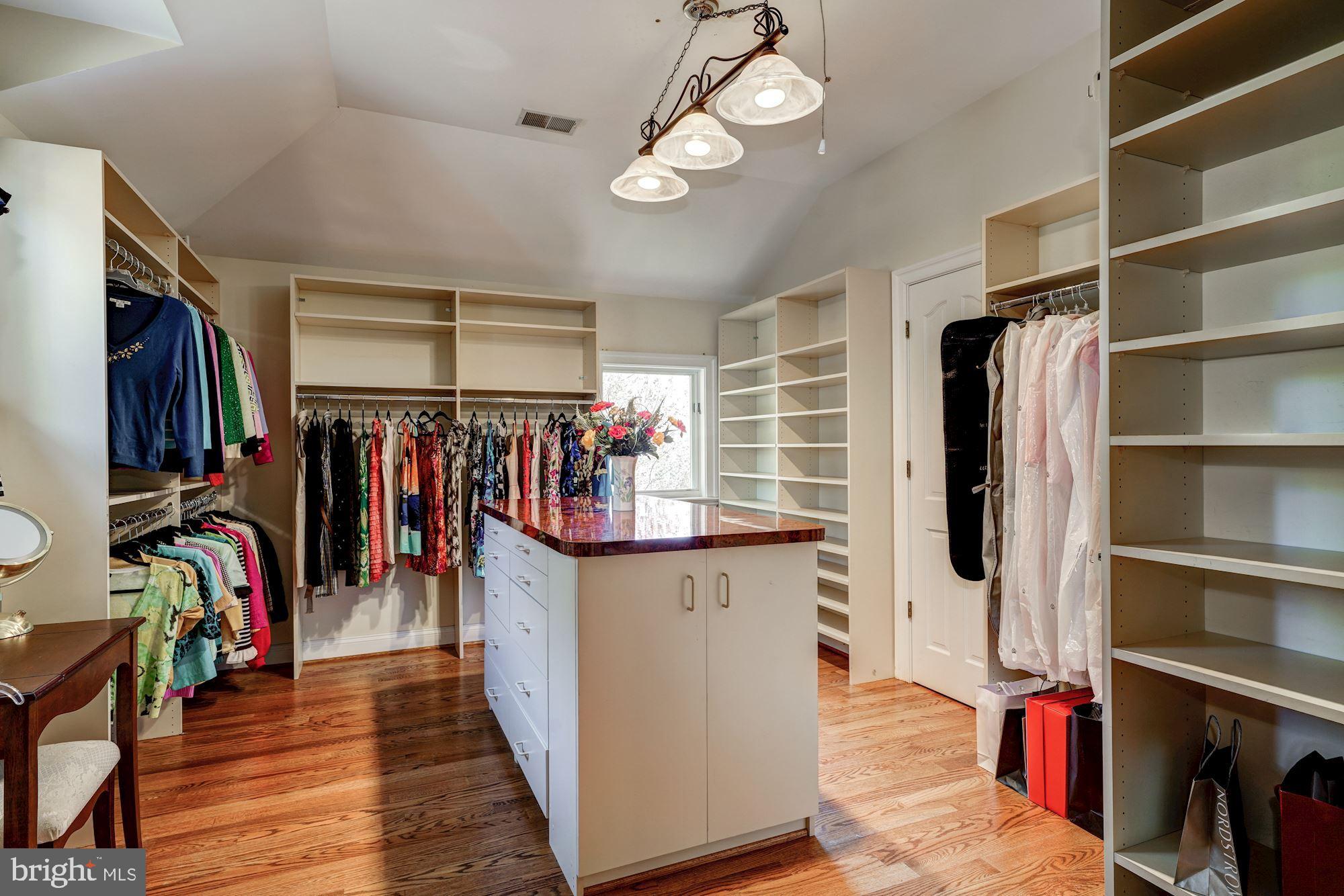 NORTH CHEVY CHASE - Residential