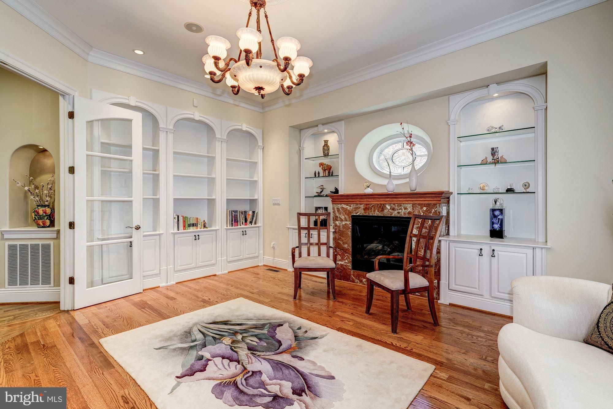 NORTH CHEVY CHASE - Residential