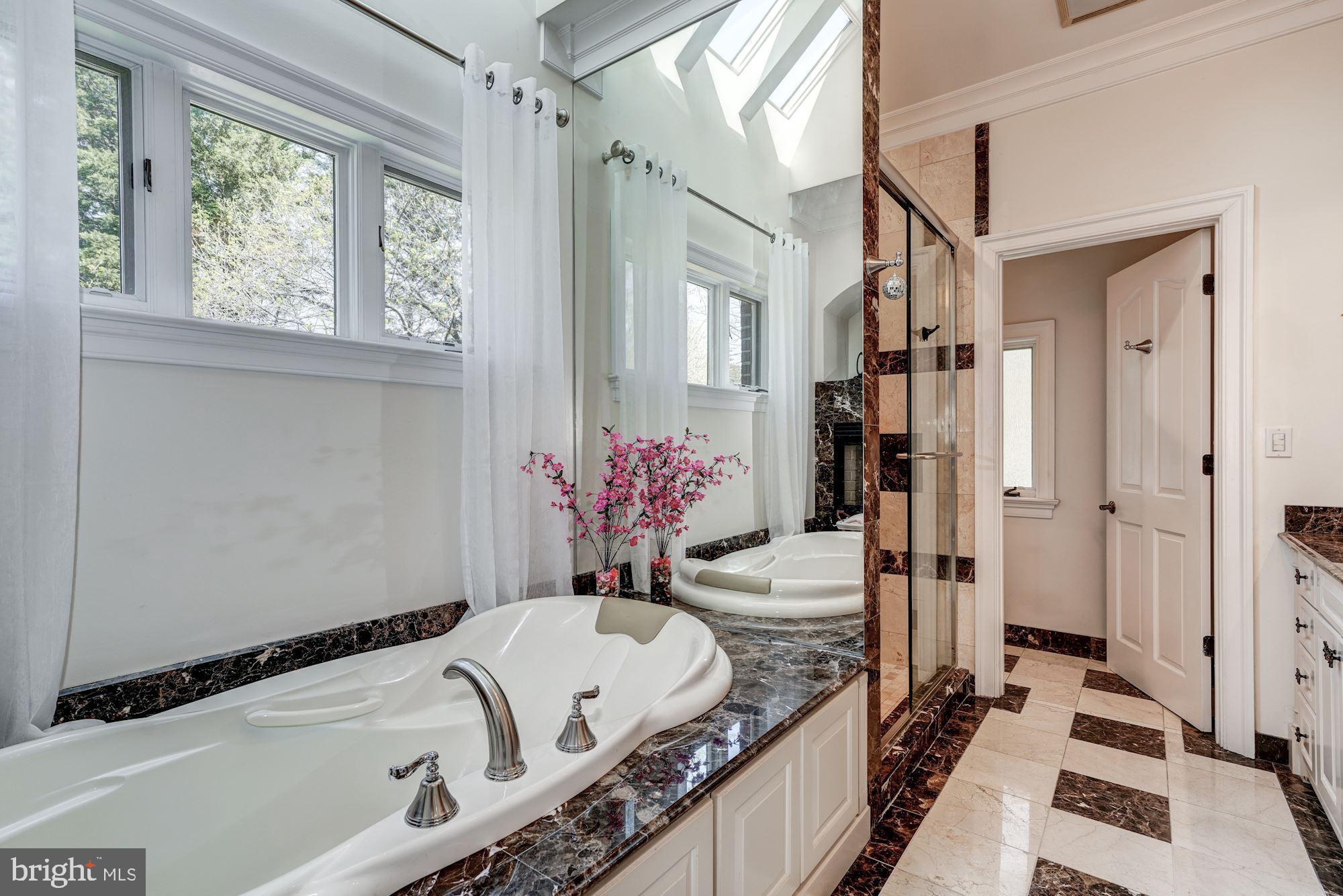 NORTH CHEVY CHASE - Residential