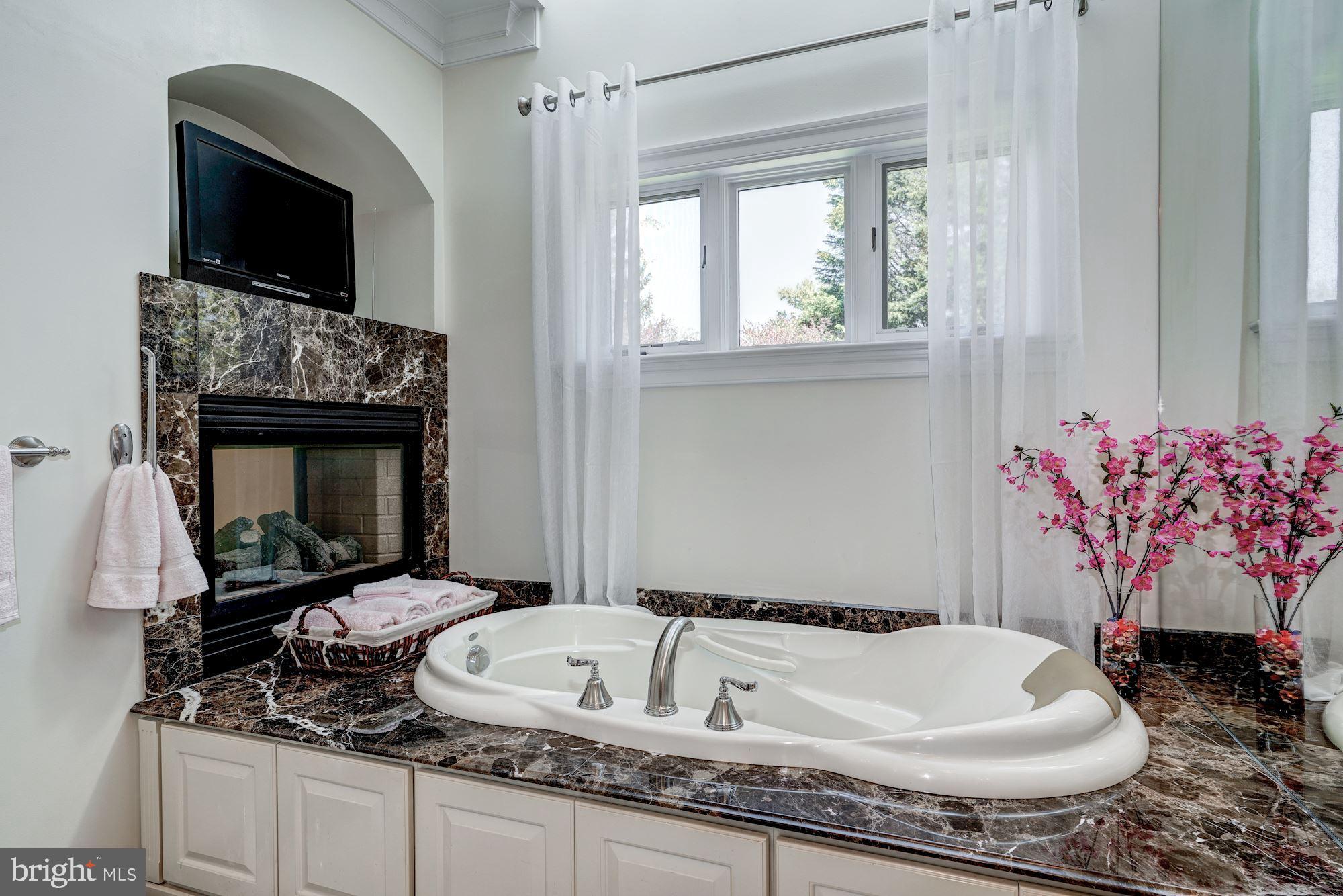 NORTH CHEVY CHASE - Residential