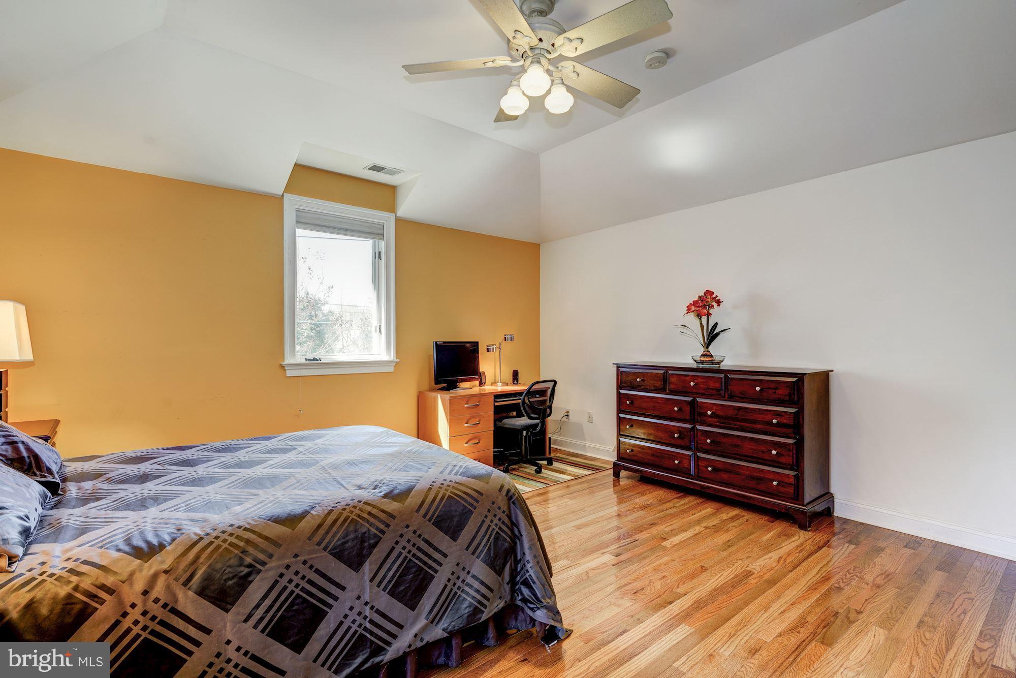 NORTH CHEVY CHASE - Residential