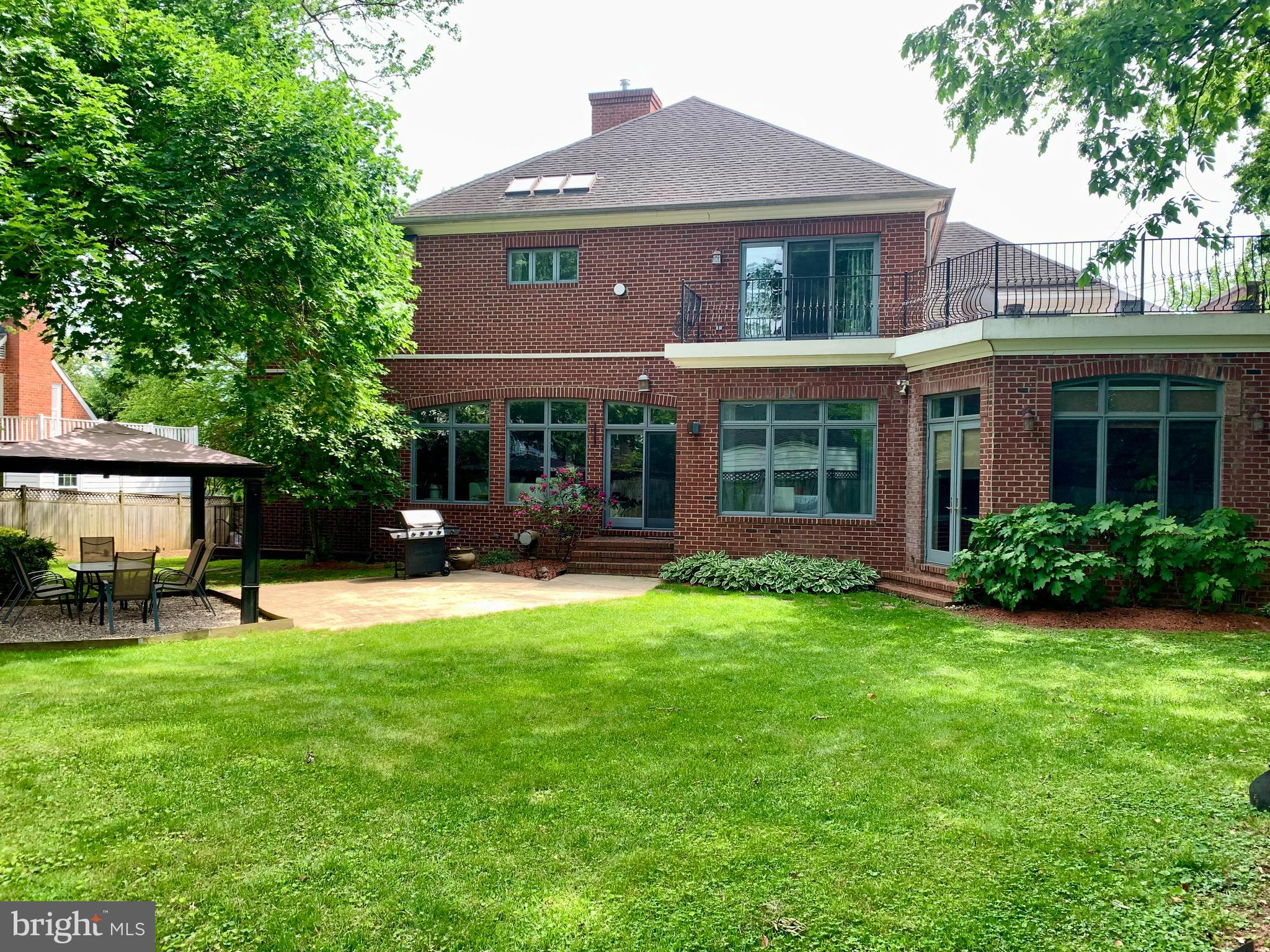 NORTH CHEVY CHASE - Residential