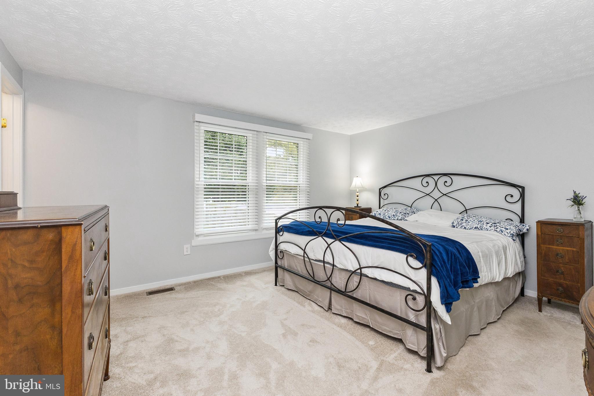 GLADE MANOR - Residential