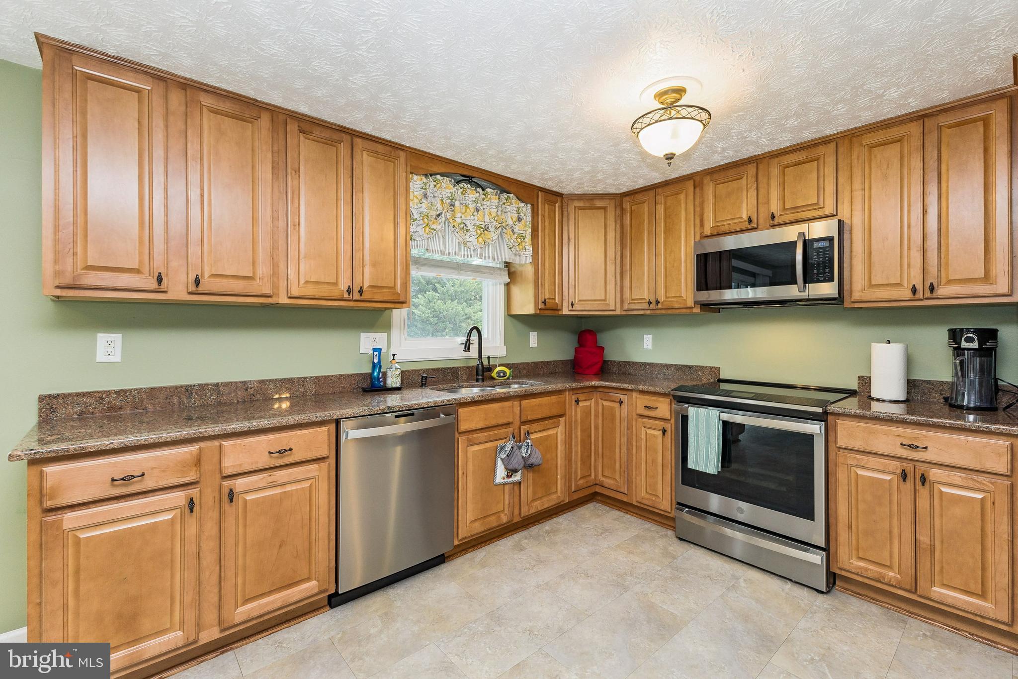 GLADE MANOR - Residential