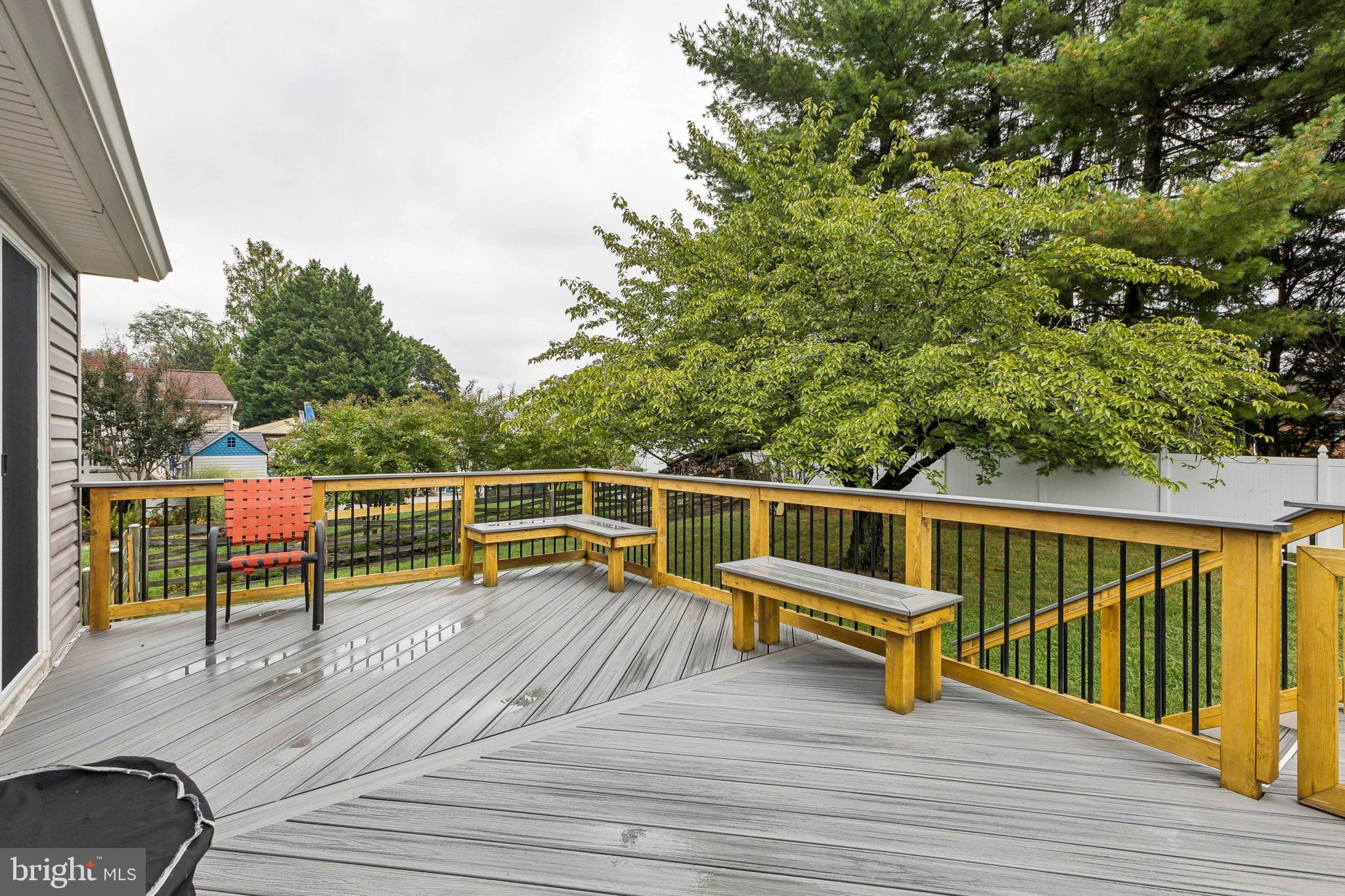 GLADE MANOR - Residential