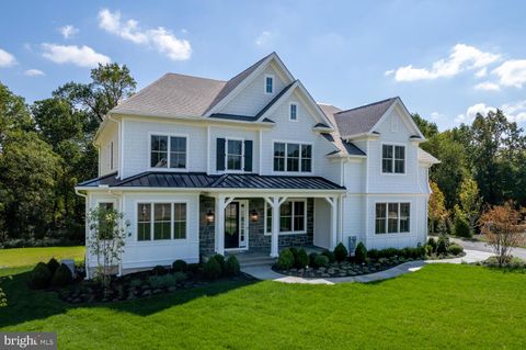 39 OLD COVERED BRIDGE ROAD NEWTOWN SQUARE PA 19073