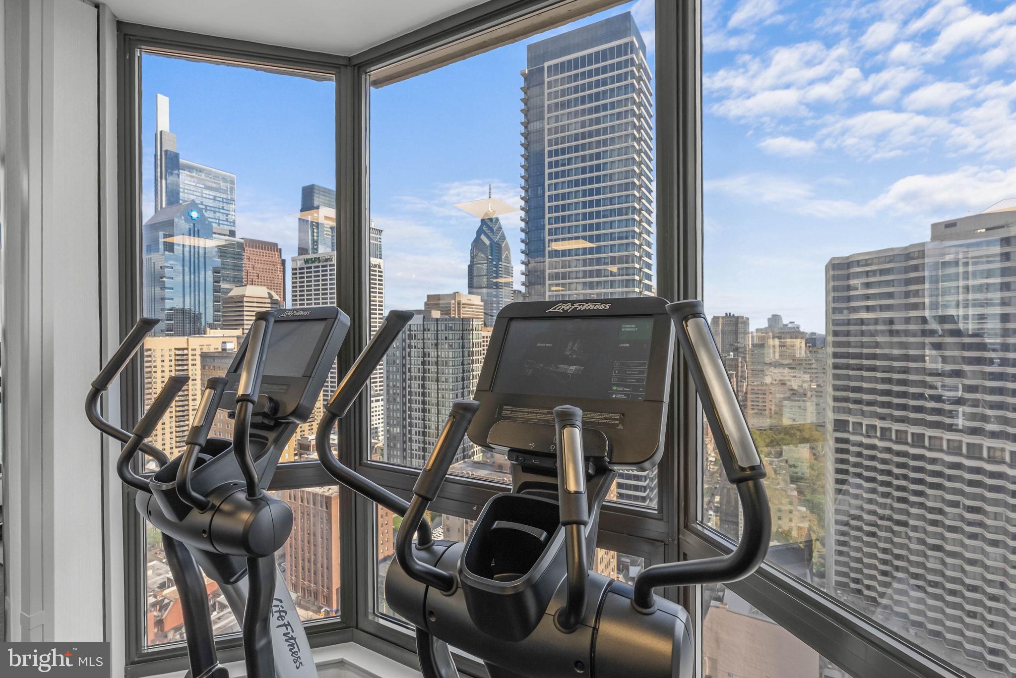 RITTENHOUSE SQUARE - Residential