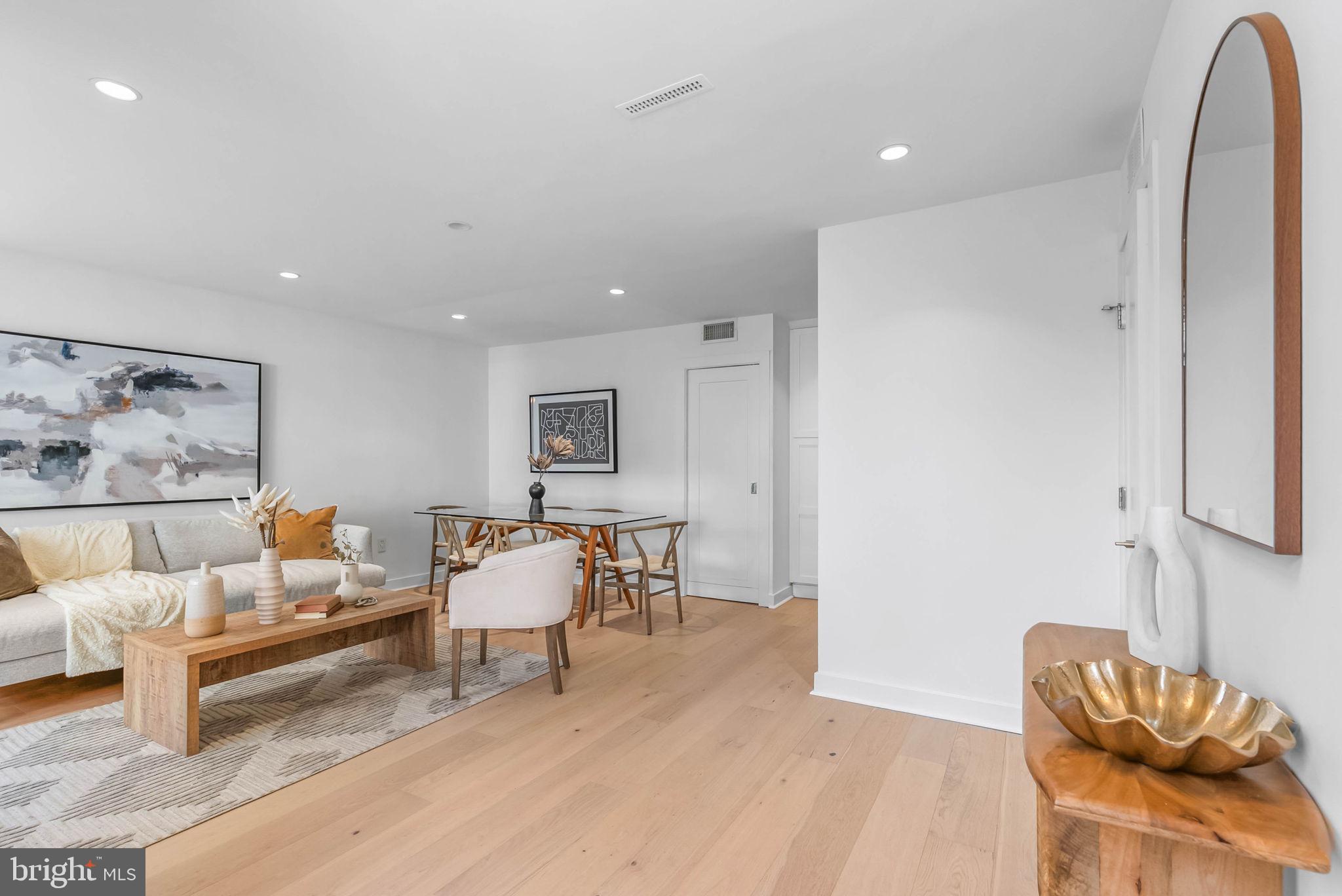 RITTENHOUSE SQUARE - Residential