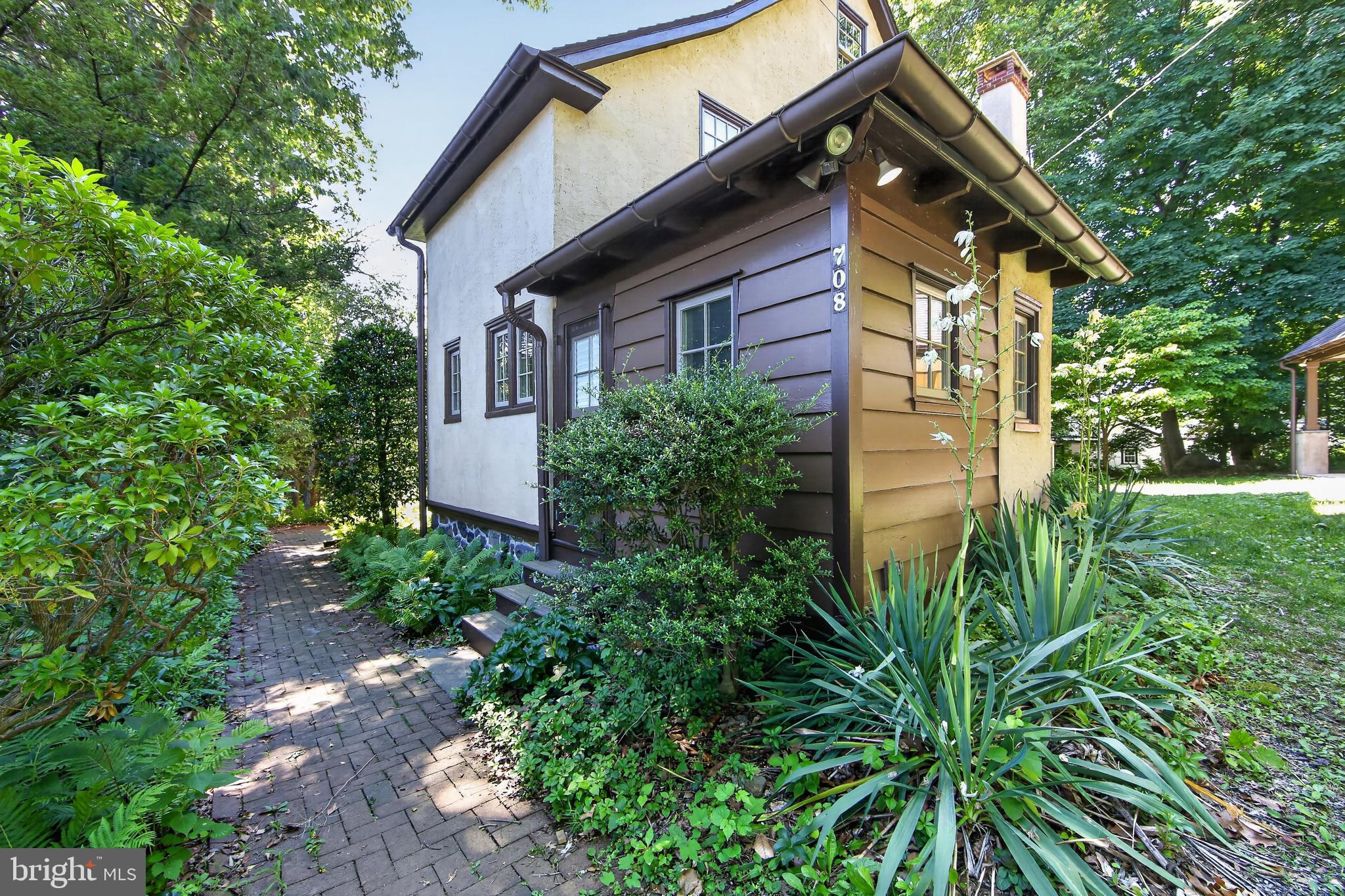 708 OLD WESTTOWN ROAD