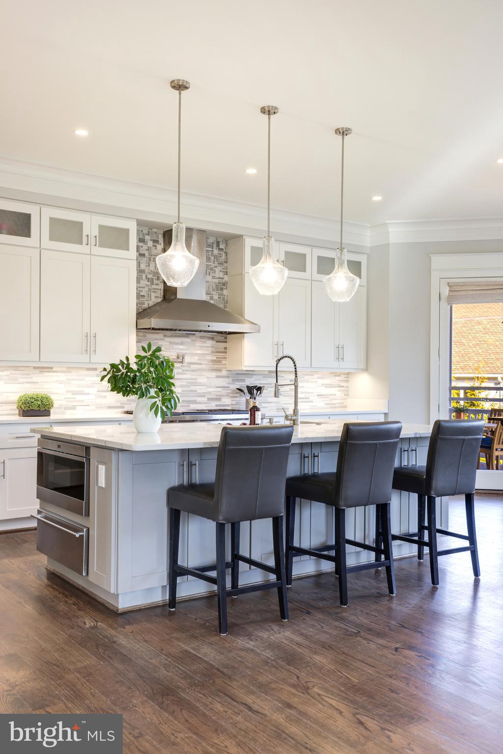 BROYHILLS MCLEAN ESTATES - Residential