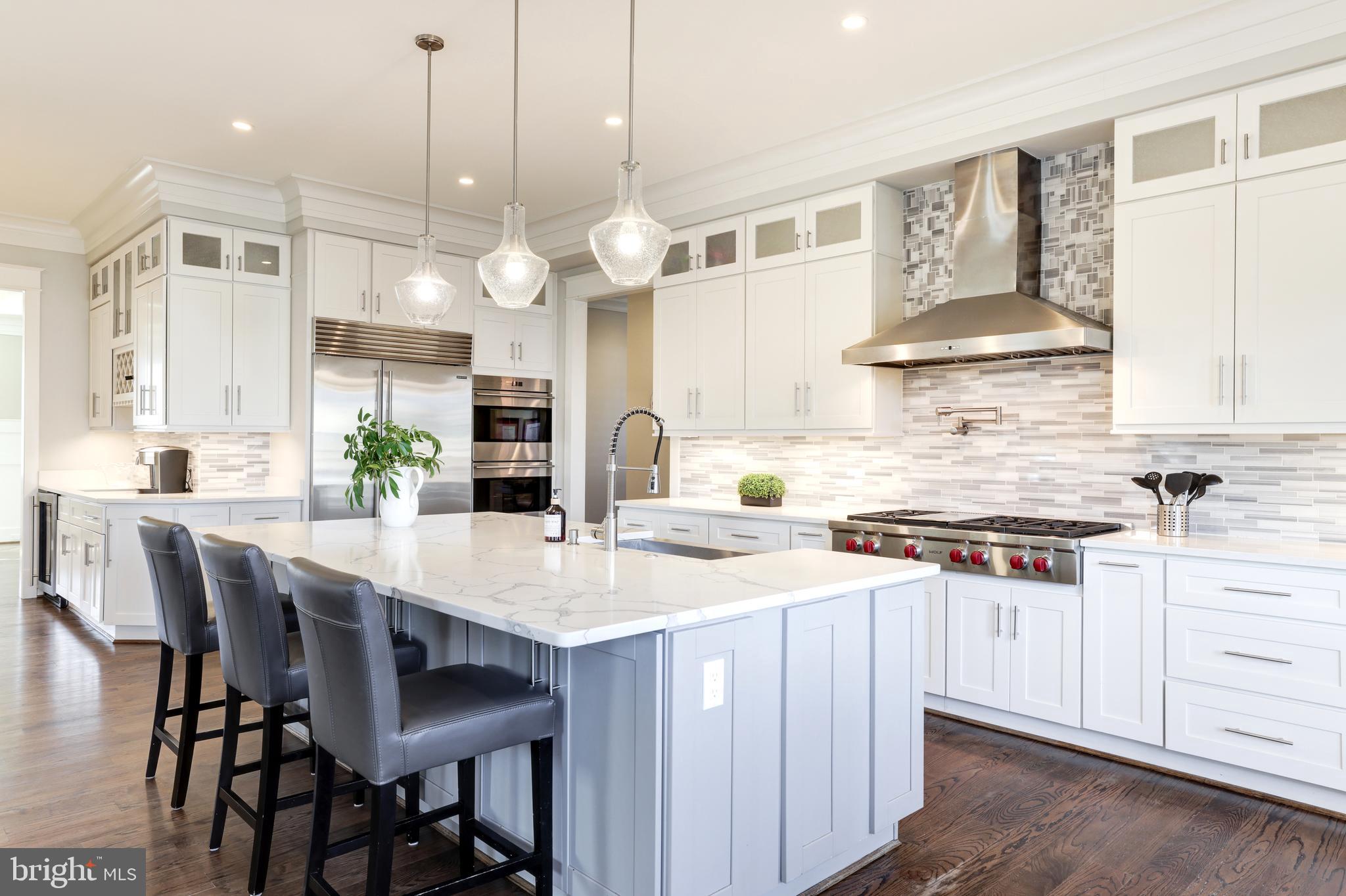 BROYHILLS MCLEAN ESTATES - Residential