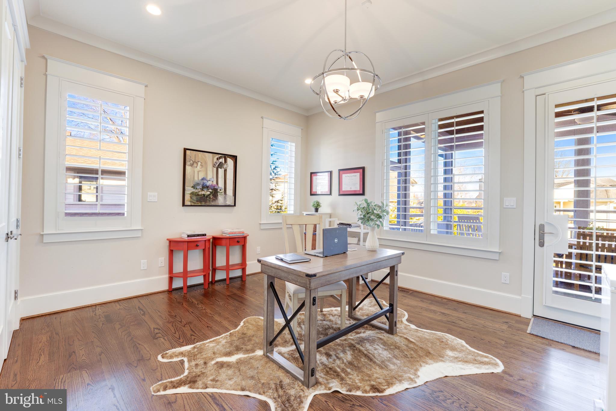 BROYHILLS MCLEAN ESTATES - Residential