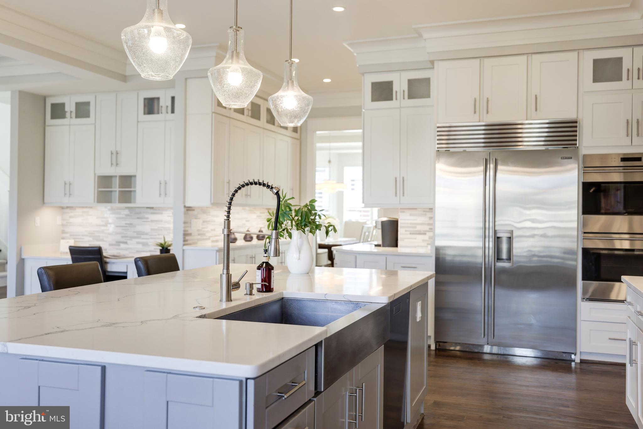 BROYHILLS MCLEAN ESTATES - Residential