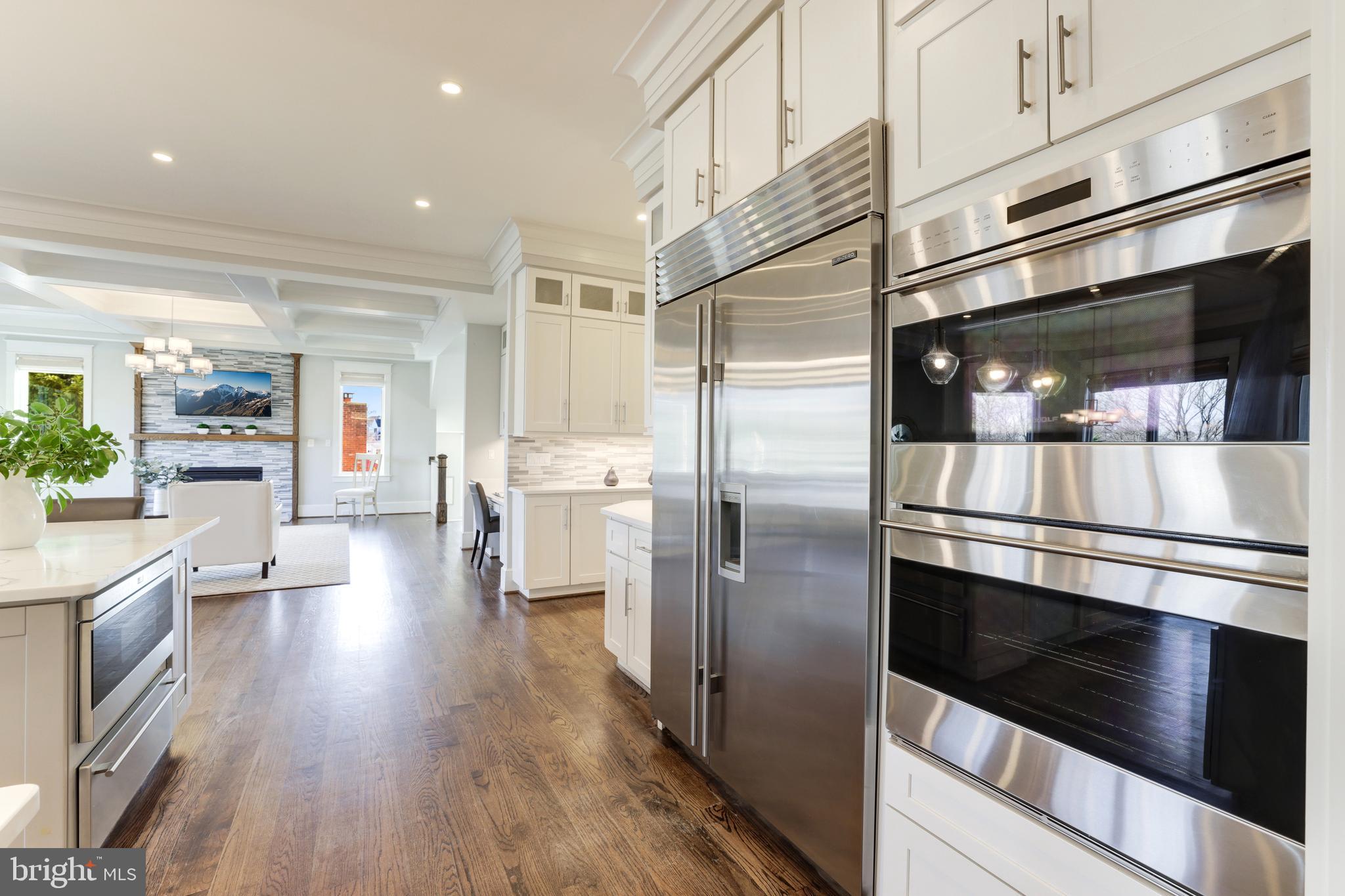 BROYHILLS MCLEAN ESTATES - Residential