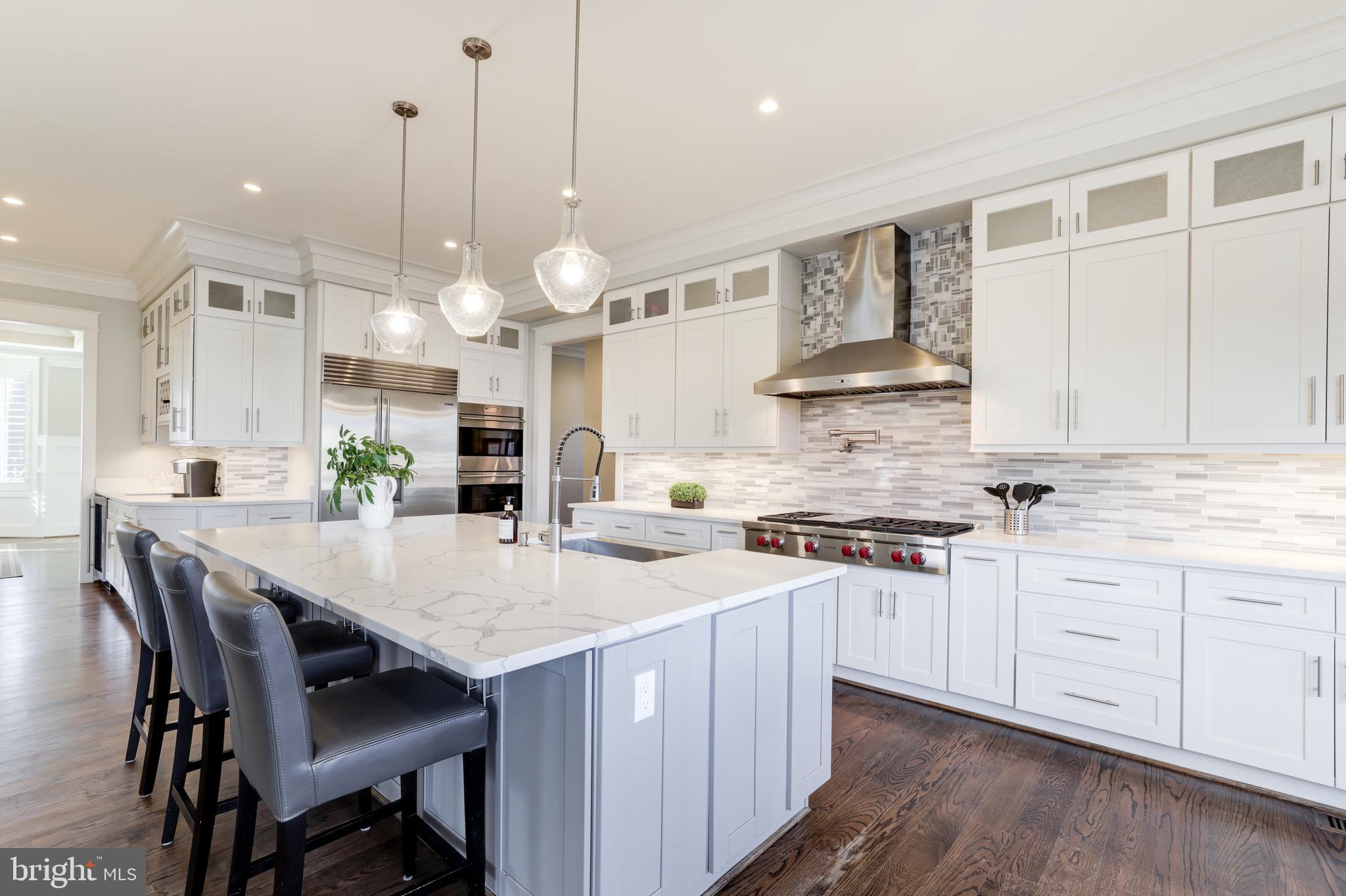 BROYHILLS MCLEAN ESTATES - Residential